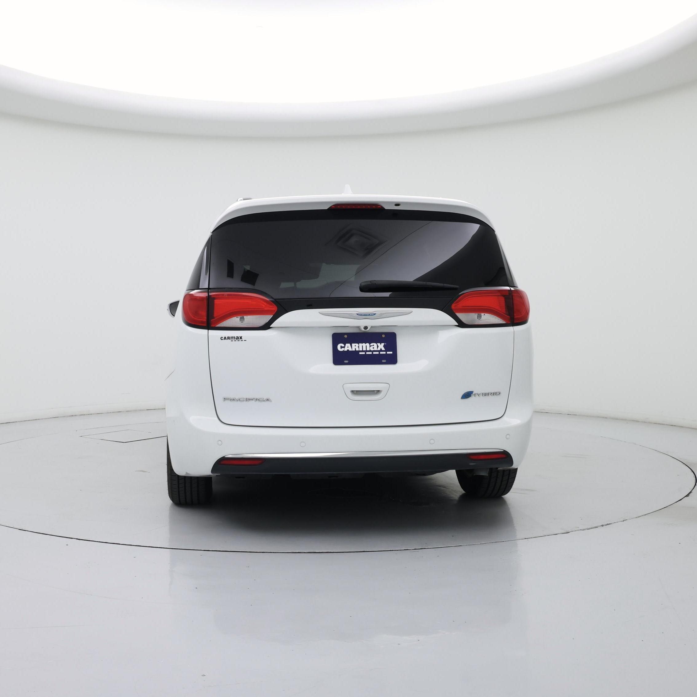 Thumbnail: 2018 Chrysler Pacifica - 6