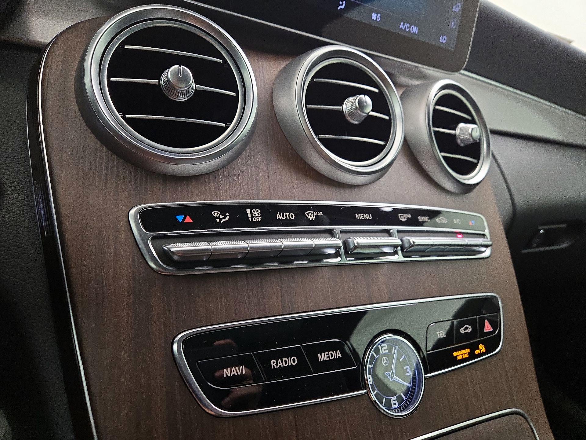 Thumbnail: 2021 Mercedes-Benz C-Class - 17