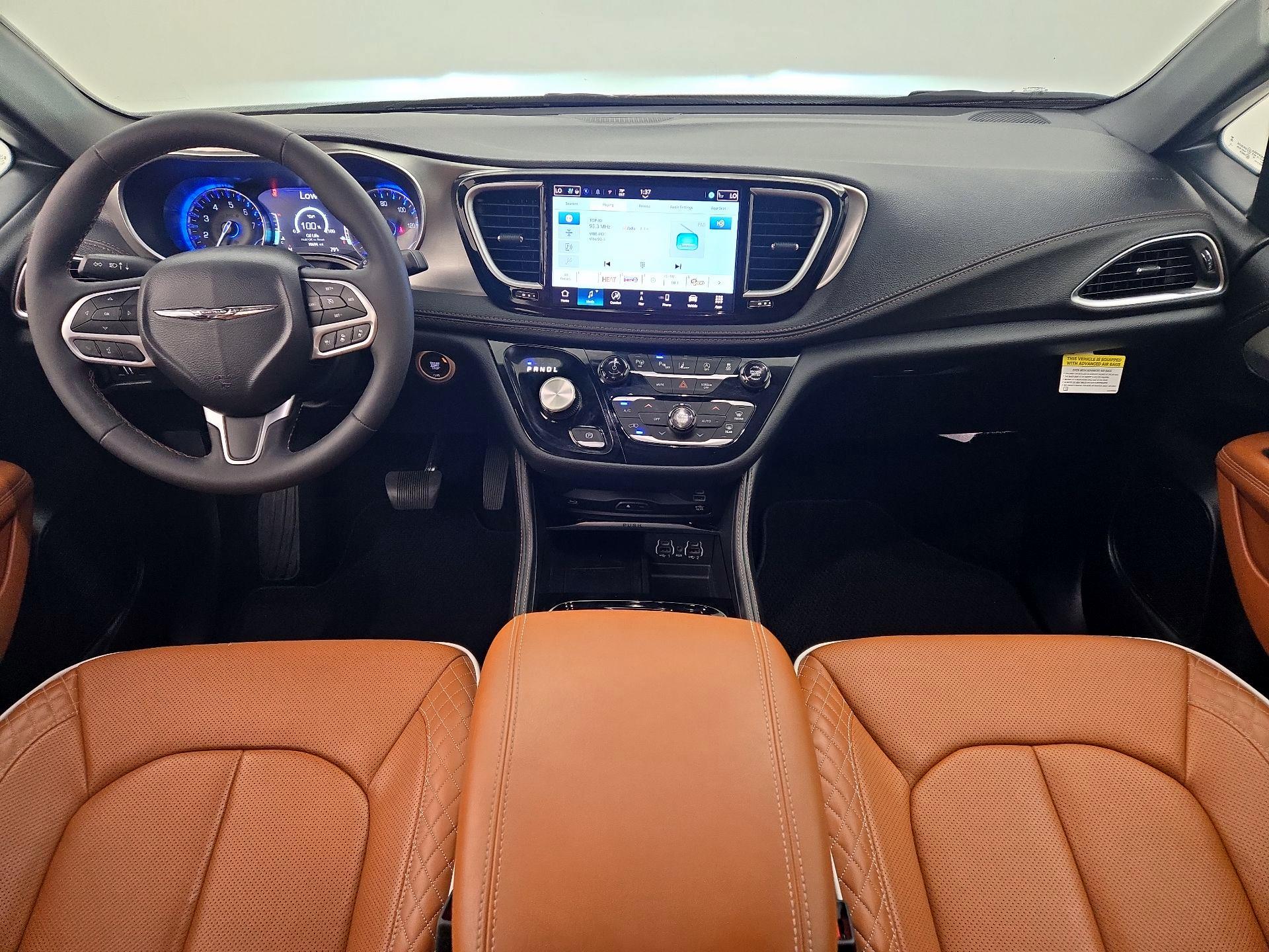 Thumbnail: 2024 Chrysler Pacifica - 9