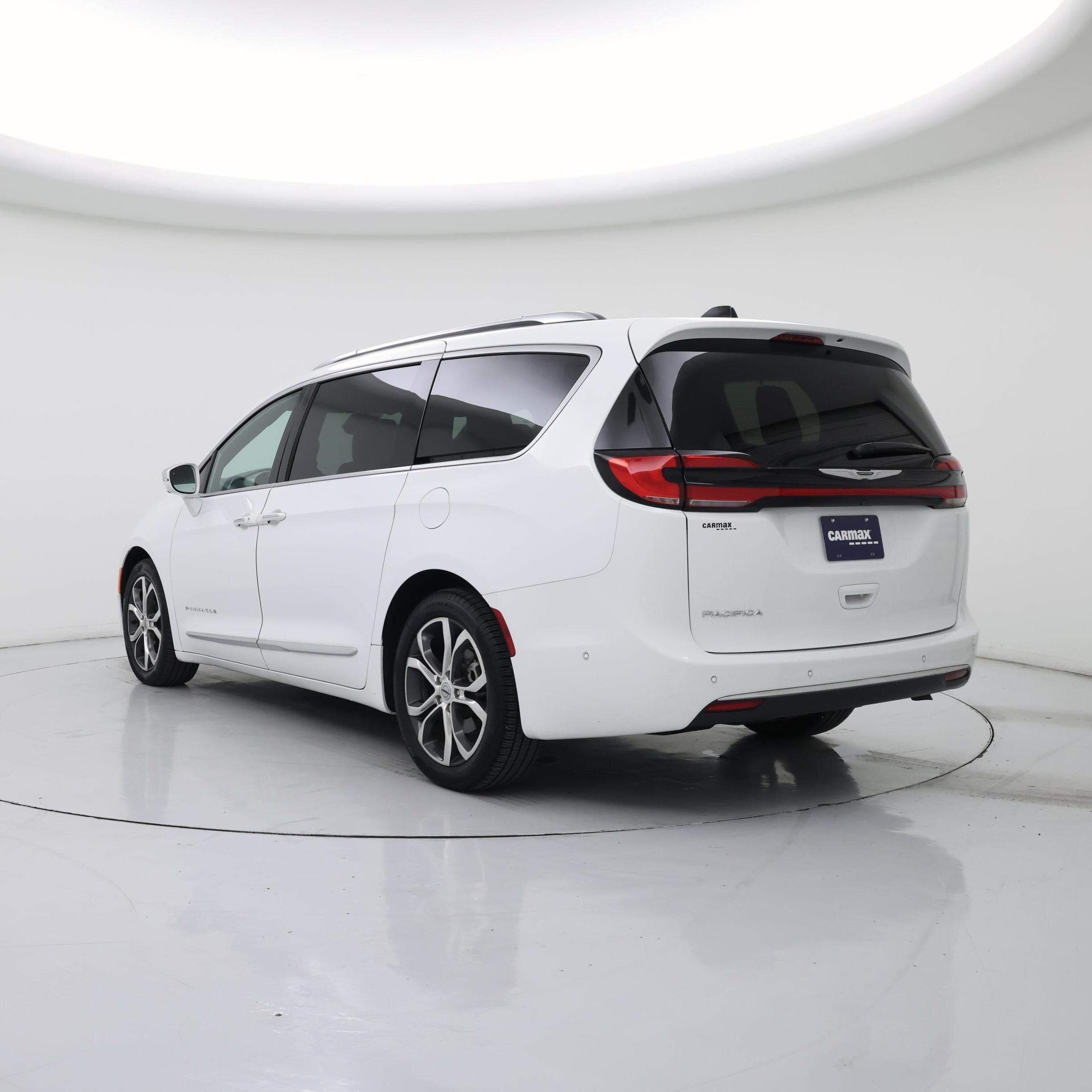 Thumbnail: 2024 Chrysler Pacifica - 2