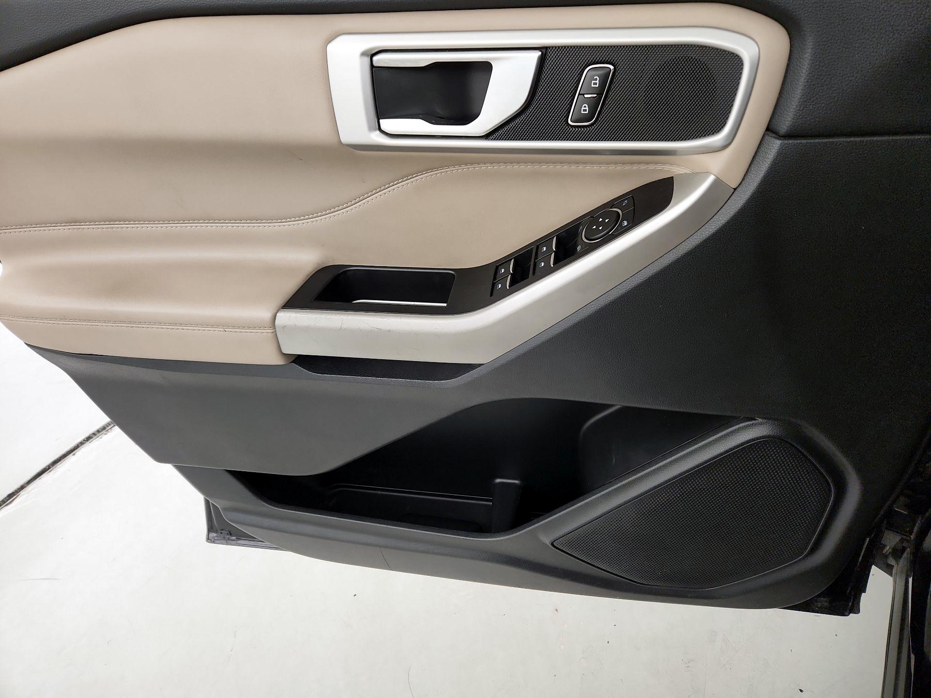 Thumbnail: 2022 Ford Explorer - 12