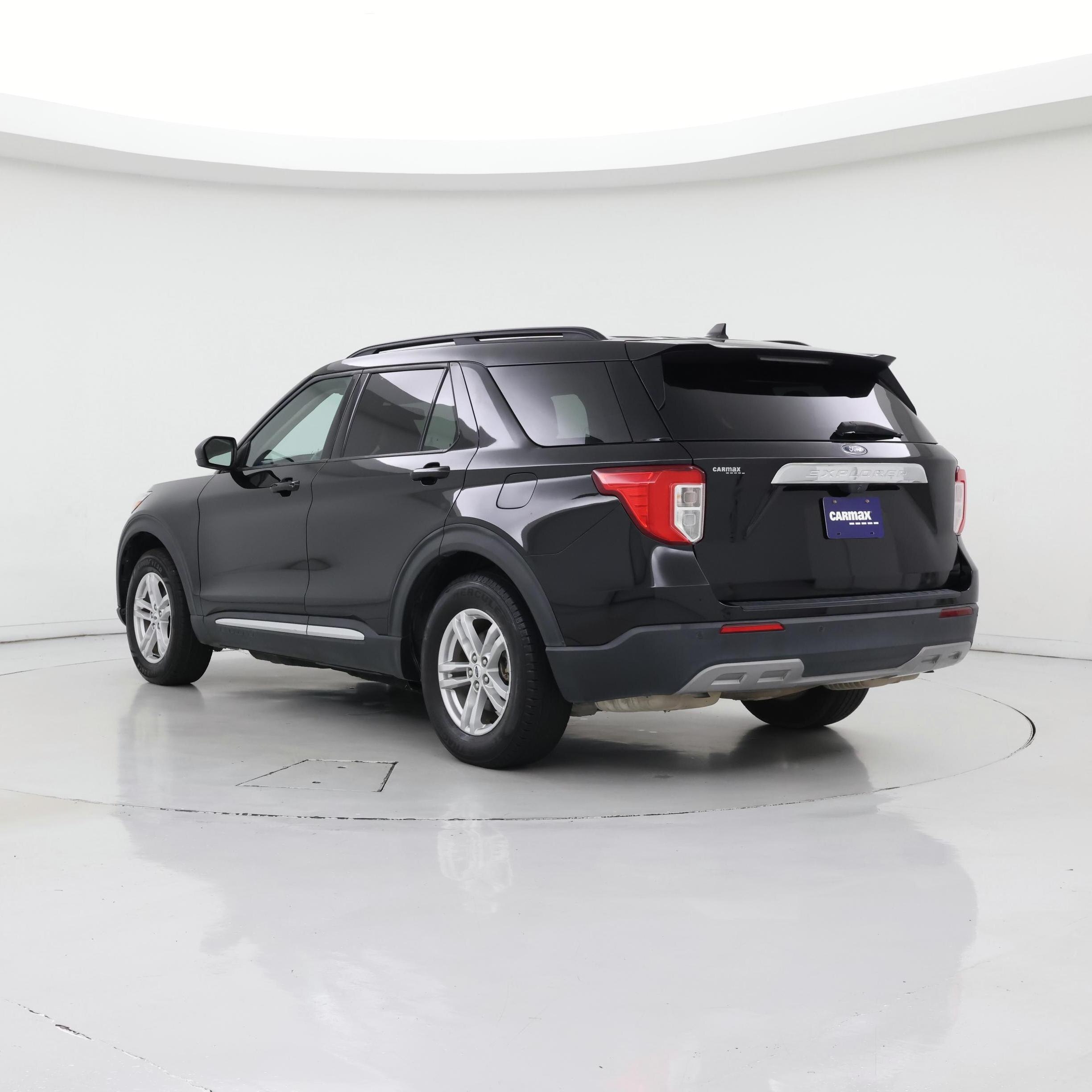 Thumbnail: 2022 Ford Explorer - 2