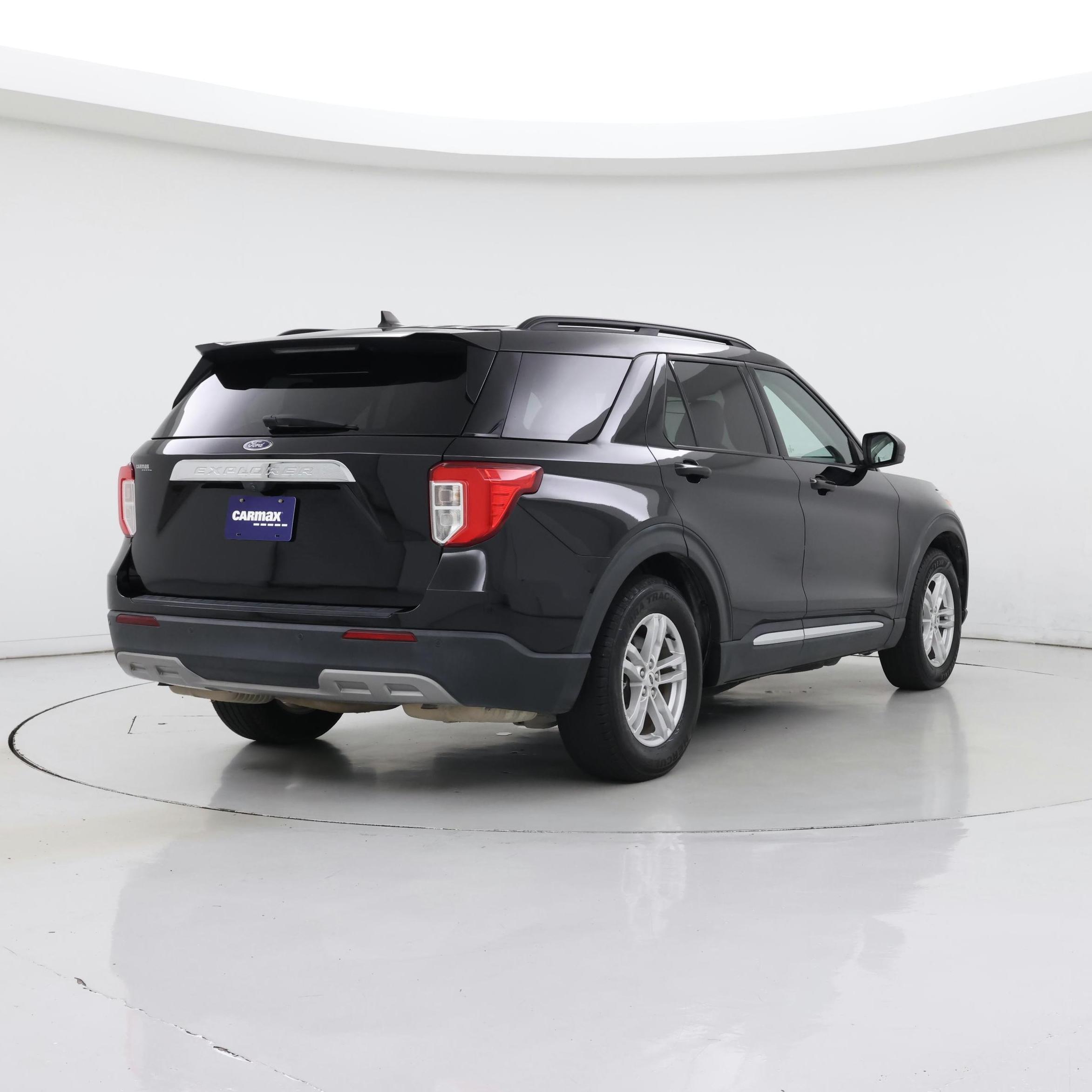 Thumbnail: 2022 Ford Explorer - 8