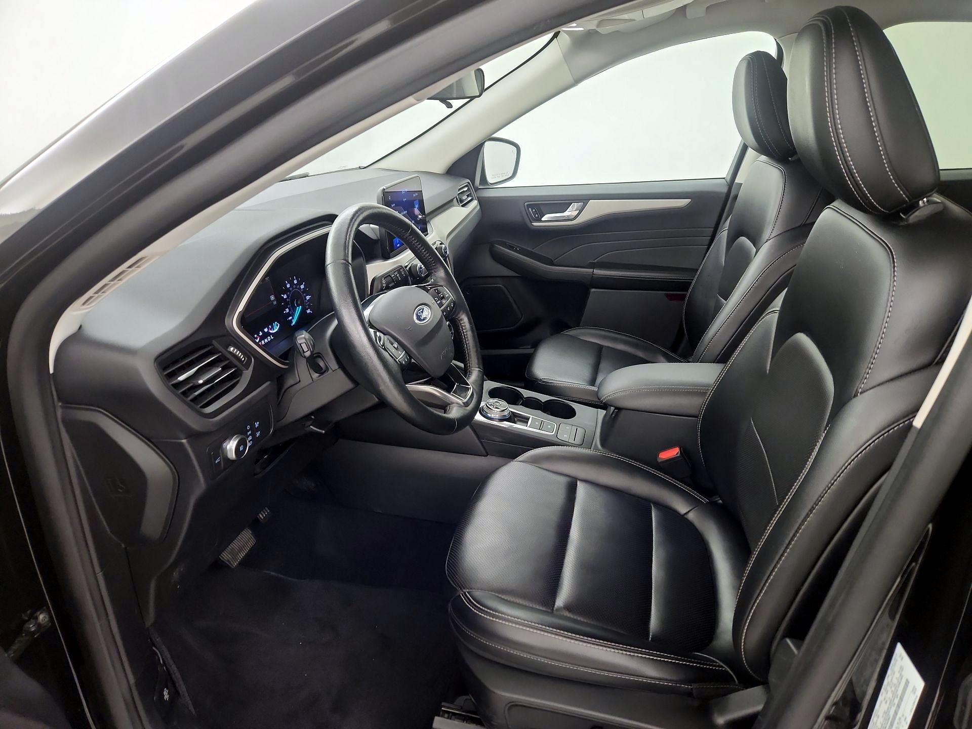 Thumbnail: 2021 Ford Escape - 11