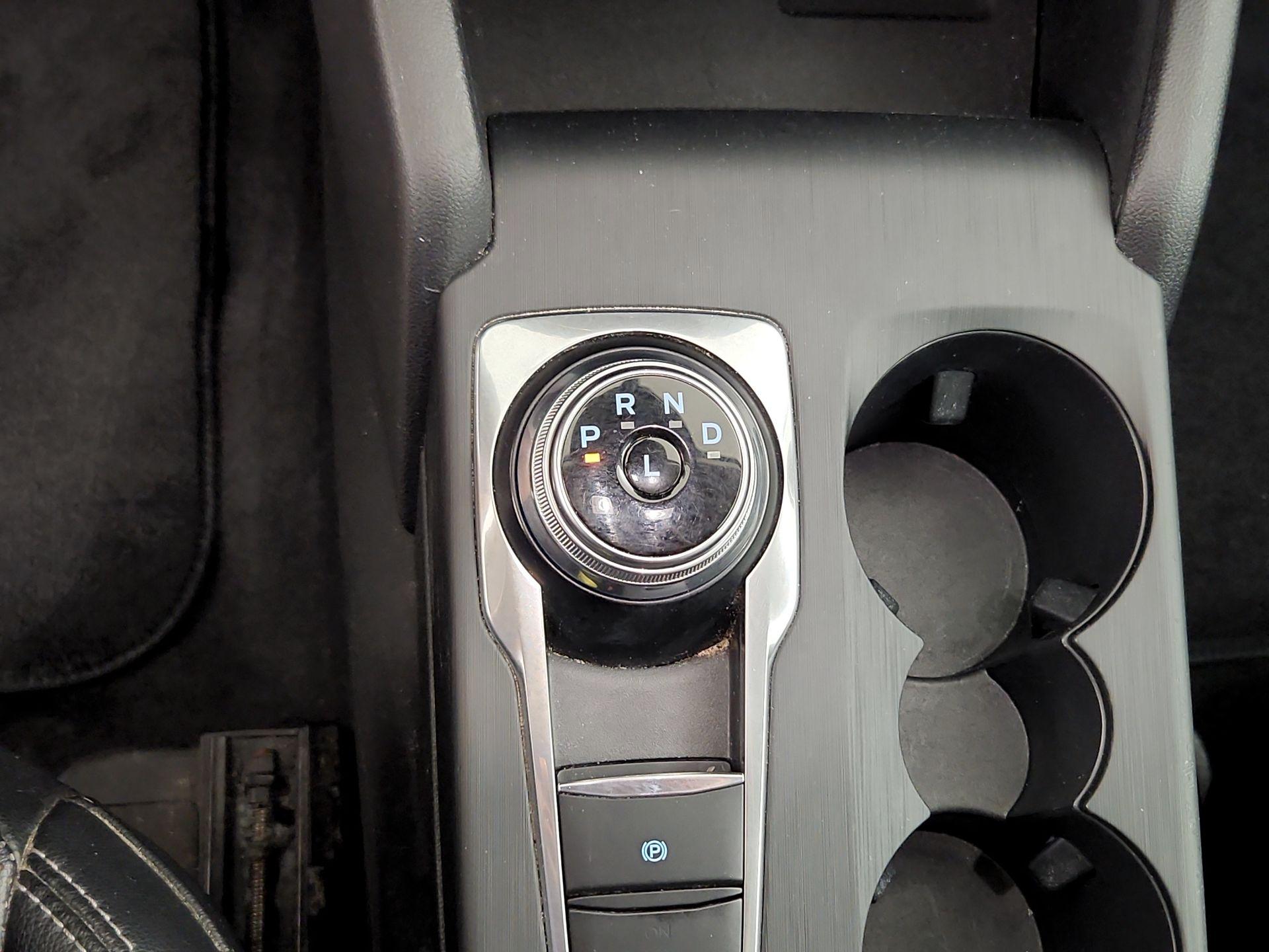 Thumbnail: 2021 Ford Escape - 17