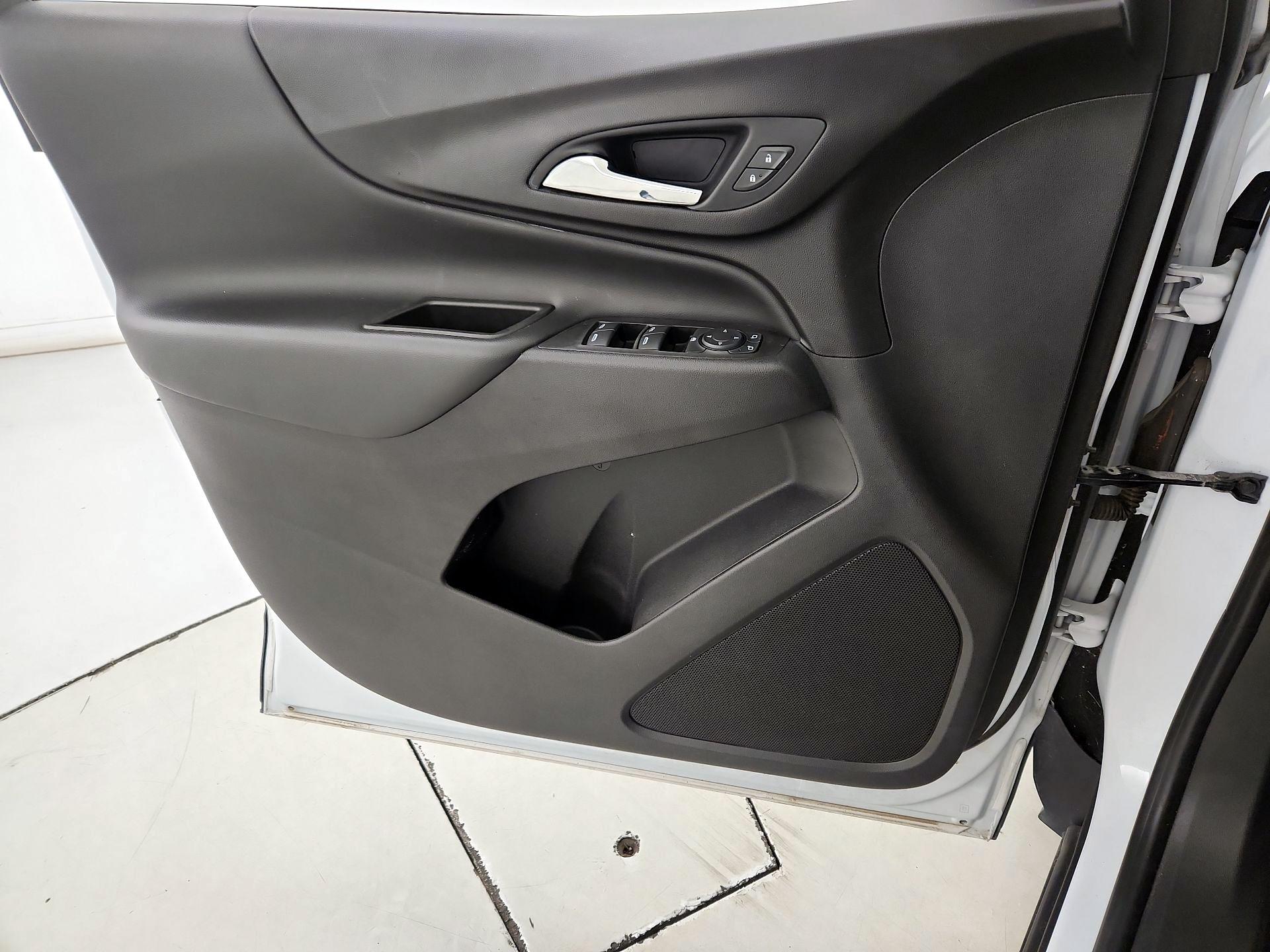 Thumbnail: 2021 Chevrolet Equinox - 12