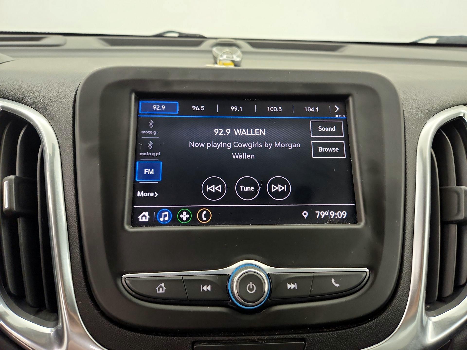 Thumbnail: 2021 Chevrolet Equinox - 15