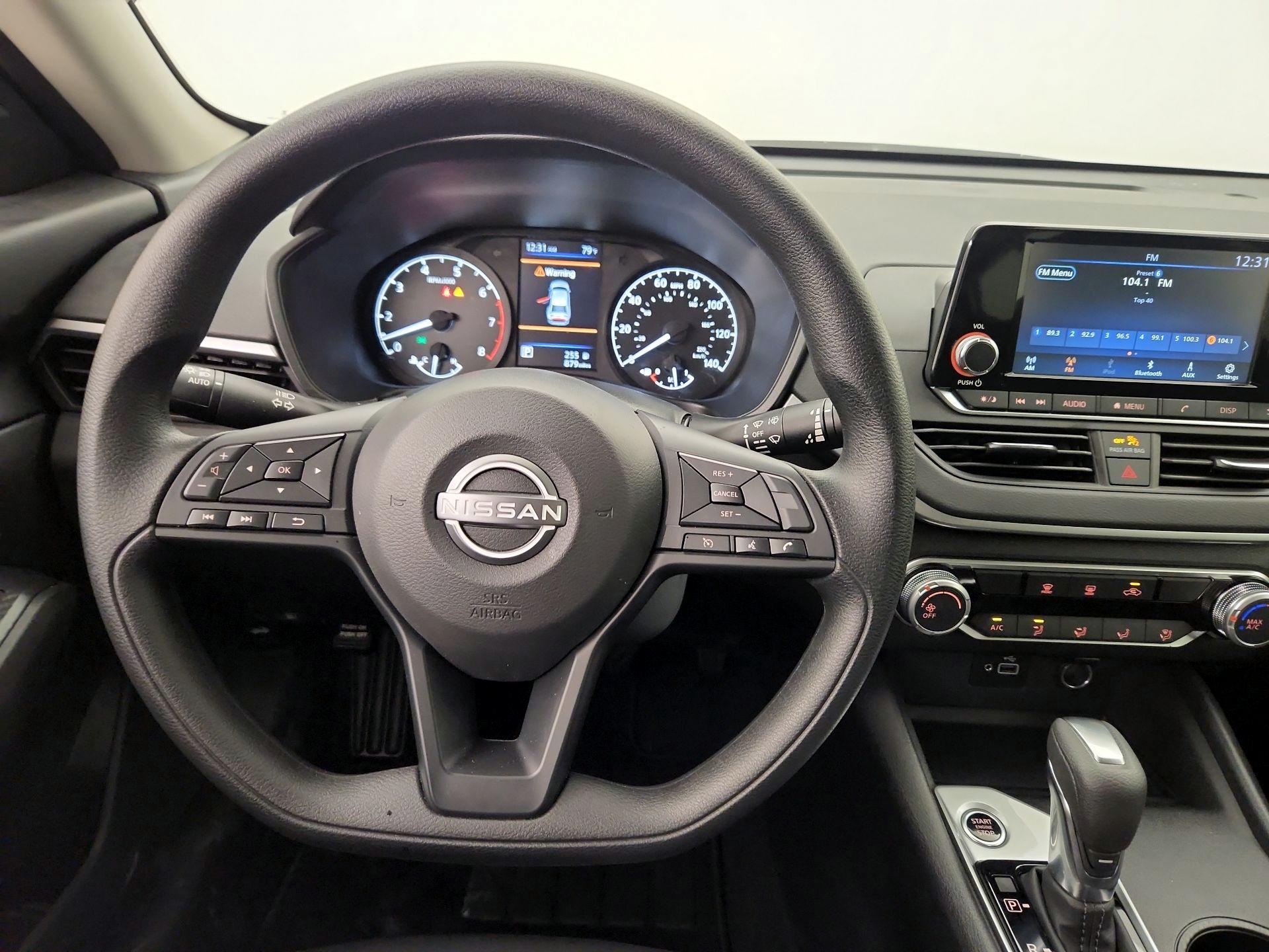 Thumbnail: 2024 Nissan Altima - 10