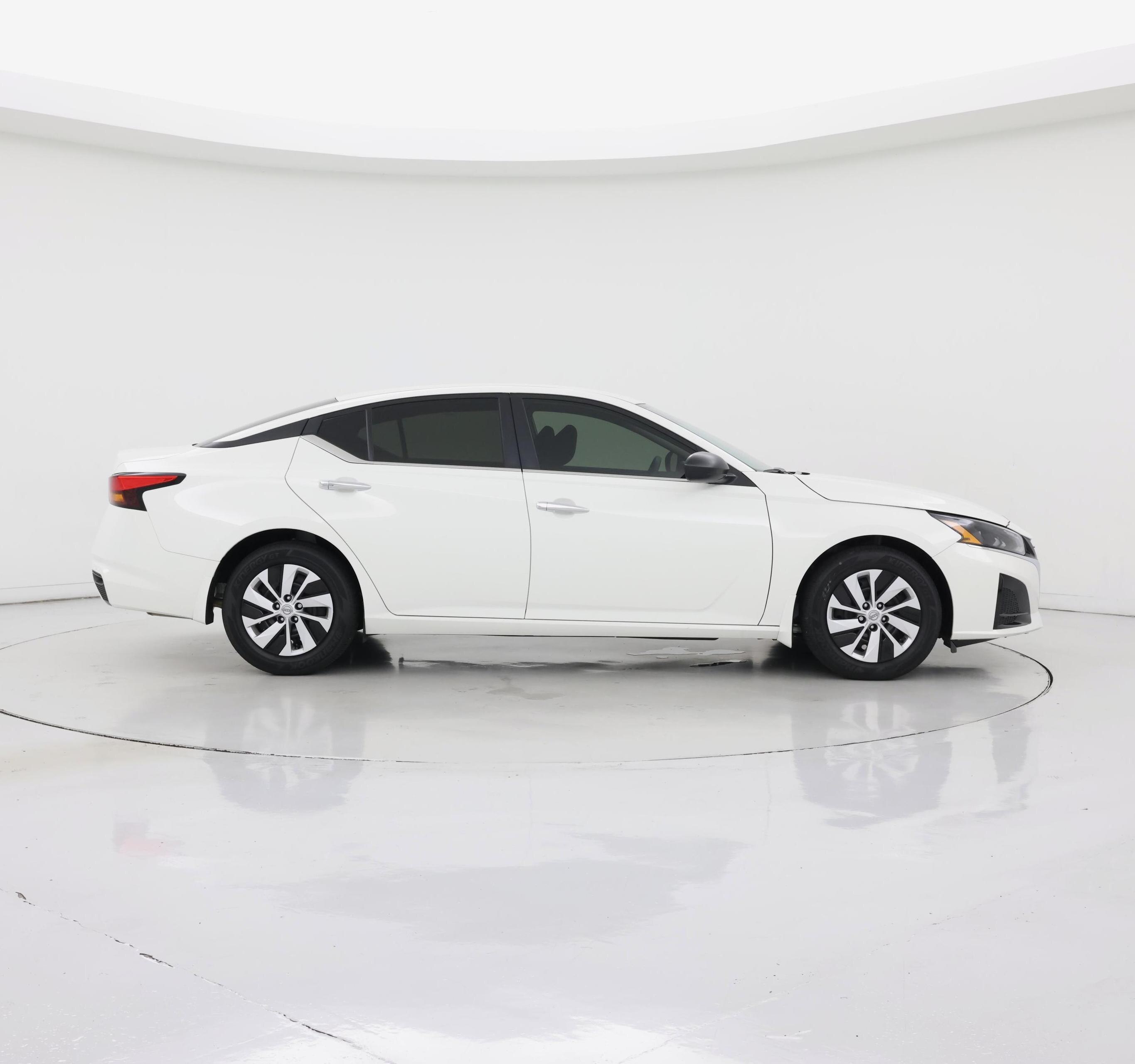 Thumbnail: 2024 Nissan Altima - 7