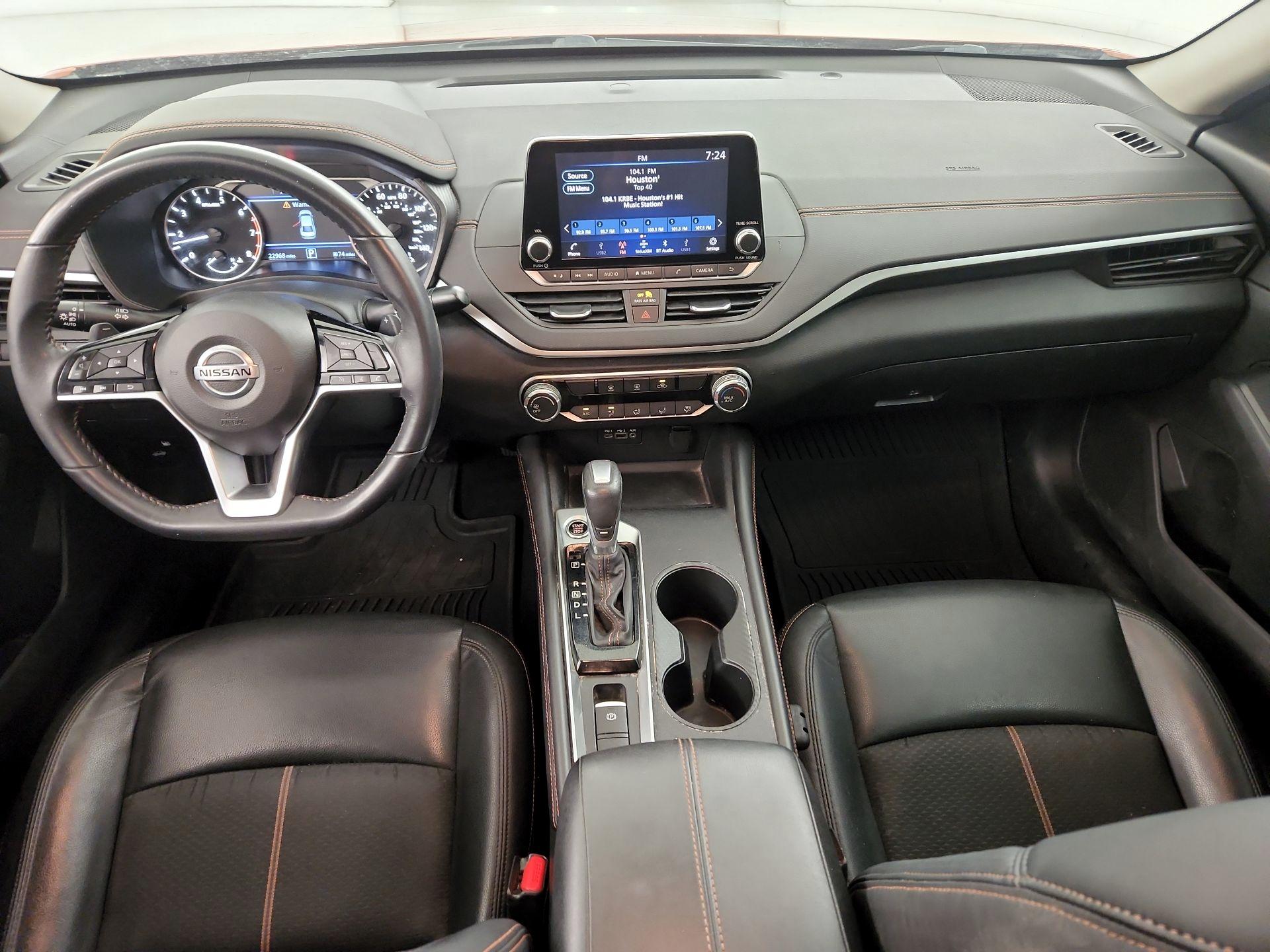 Thumbnail: 2021 Nissan Altima - 9