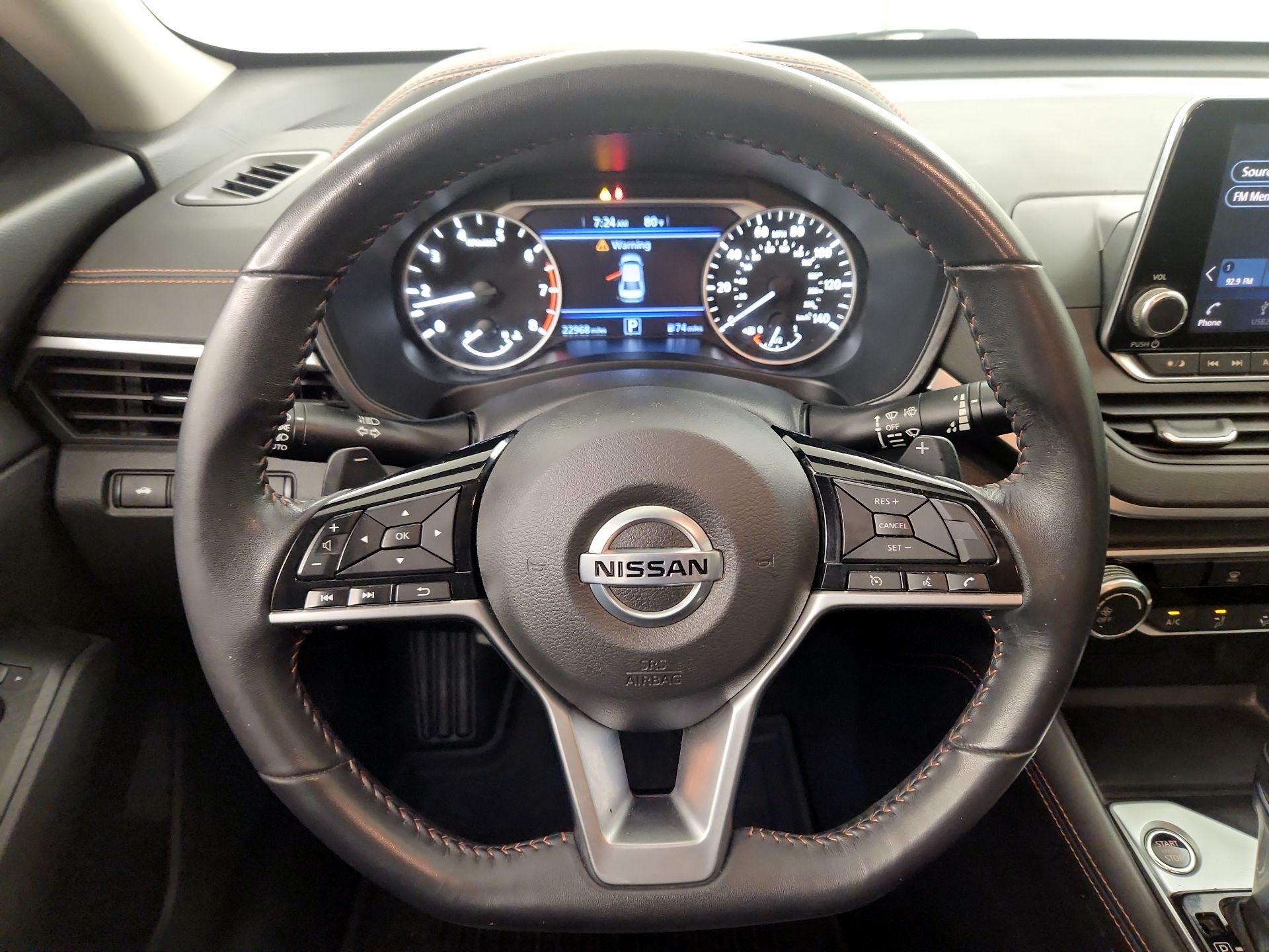 Thumbnail: 2021 Nissan Altima - 10