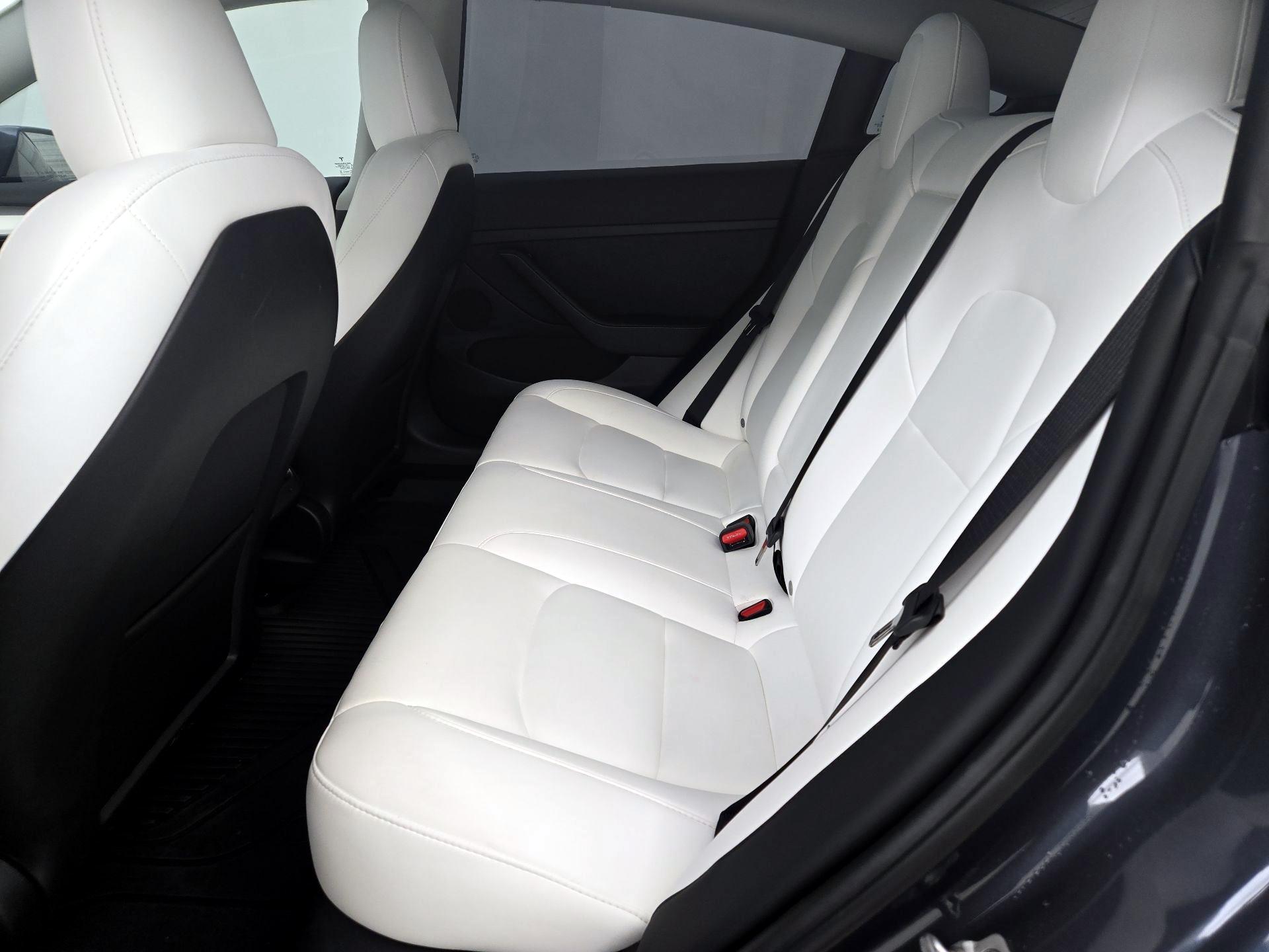 Thumbnail: 2023 Tesla Model 3 - 9