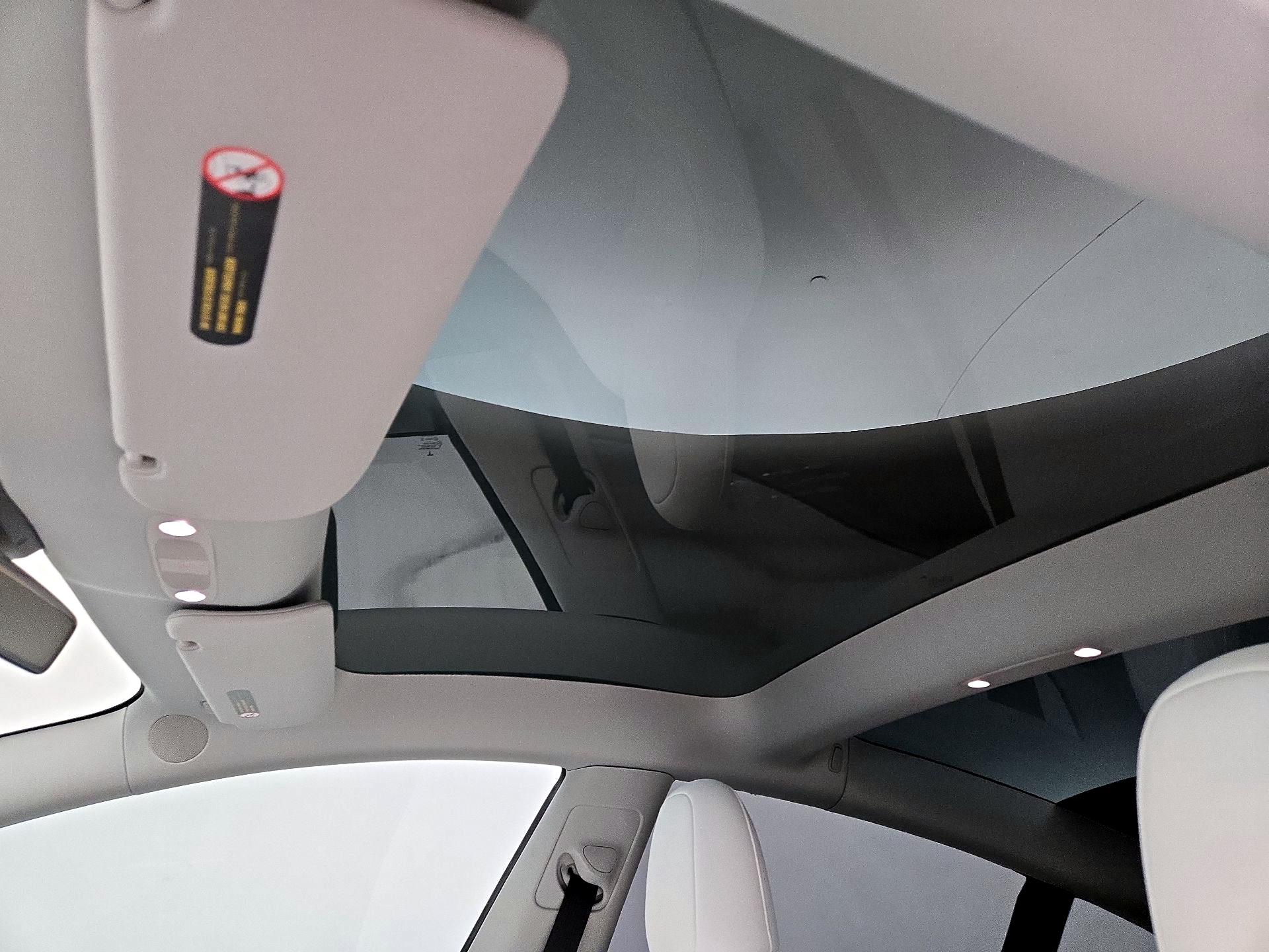 Thumbnail: 2023 Tesla Model 3 - 19