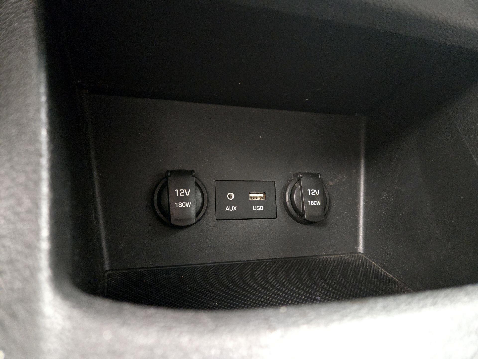 Thumbnail: 2019 Hyundai Elantra - 18