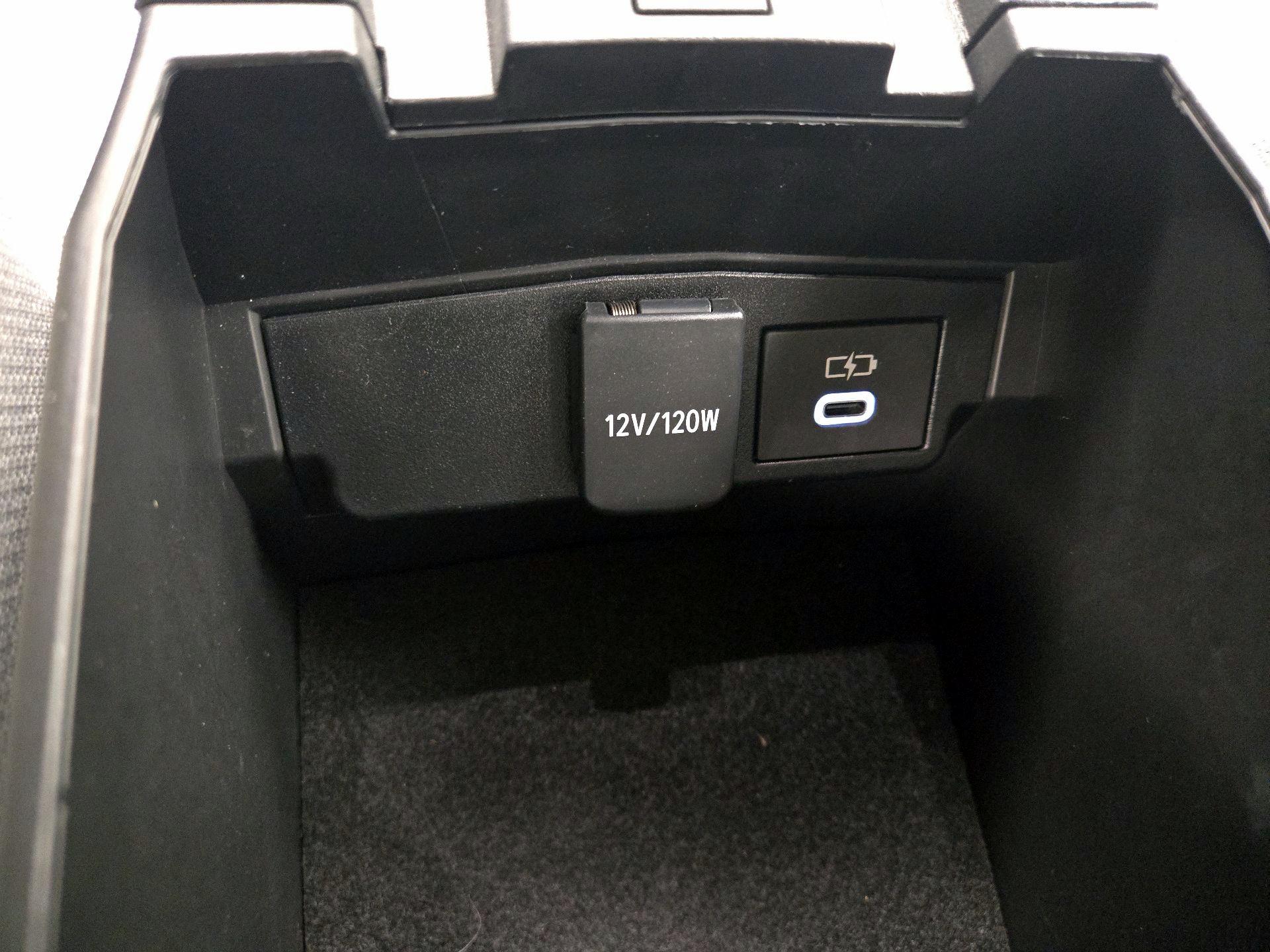 Thumbnail: 2024 Toyota Corolla - 18