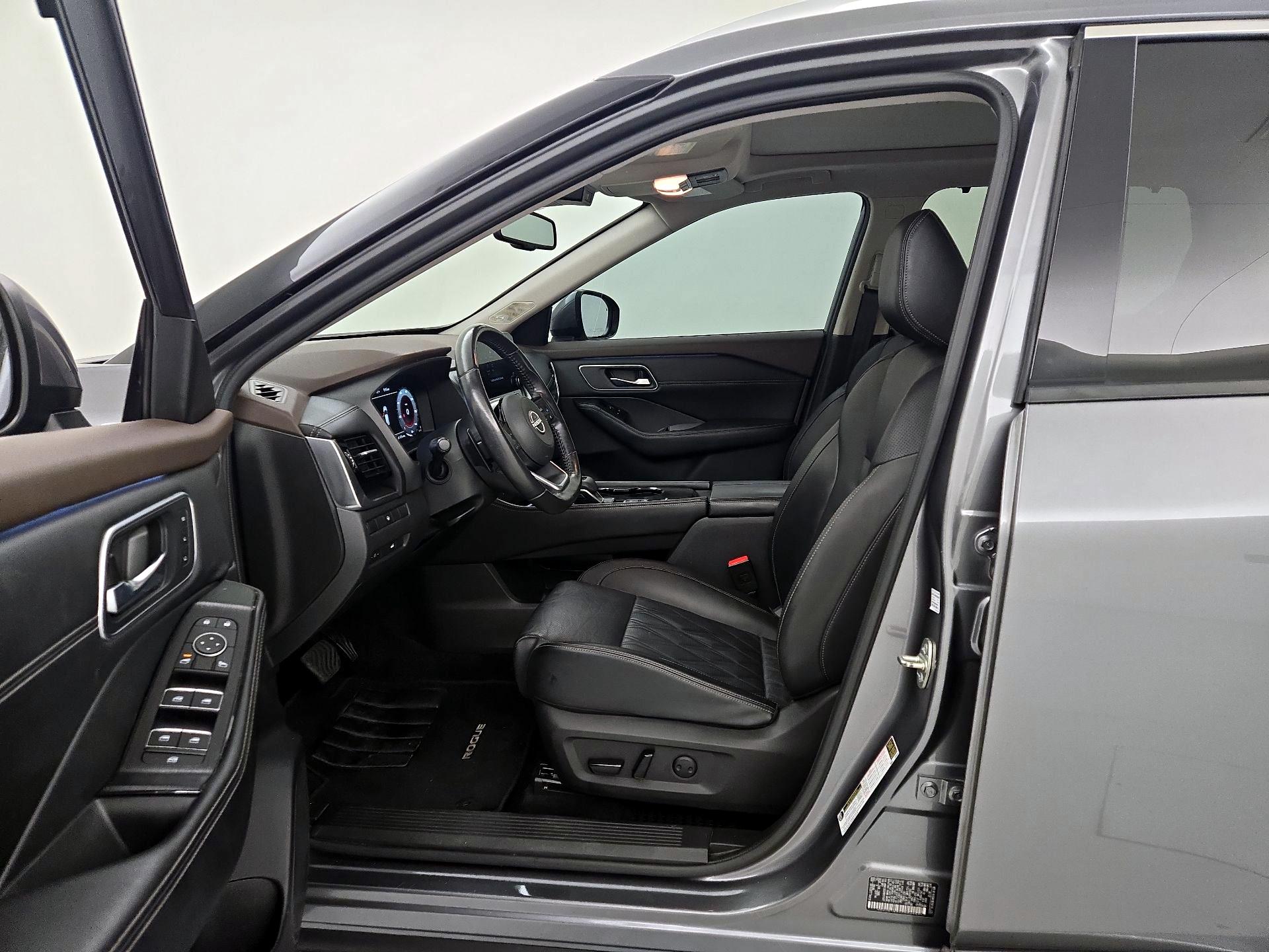 Thumbnail: 2023 Nissan Rogue - 11