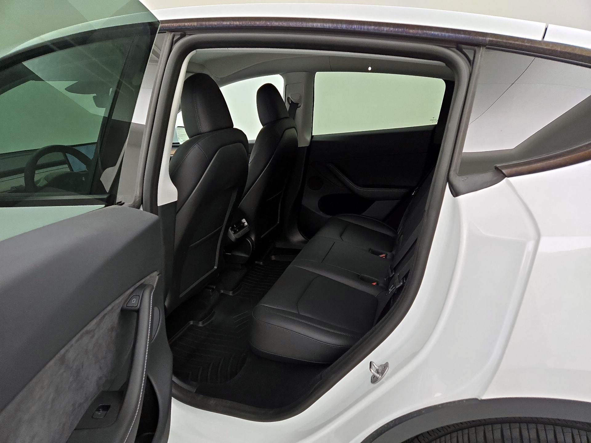 Thumbnail: 2023 Tesla Model Y - 19
