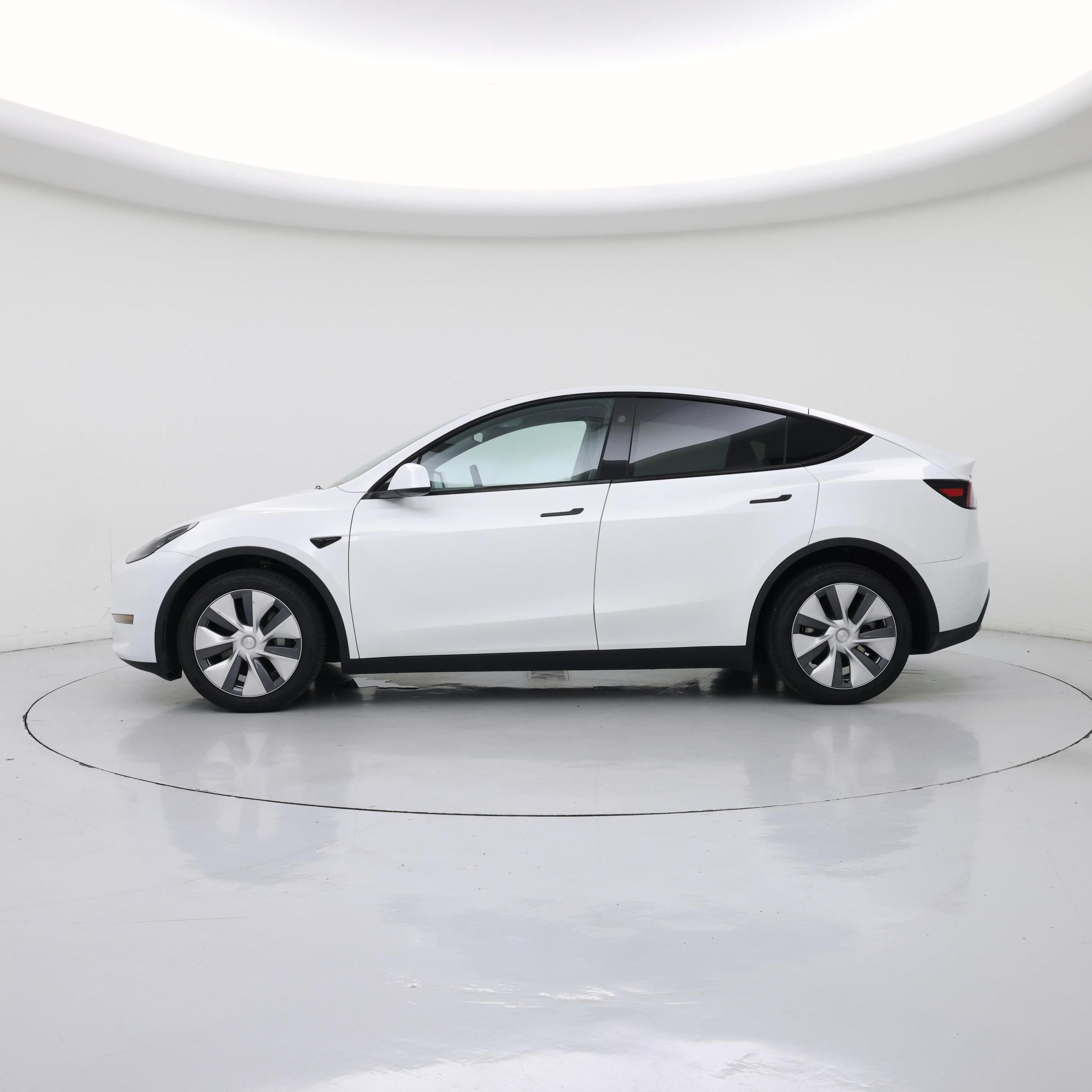 Thumbnail: 2023 Tesla Model Y - 3