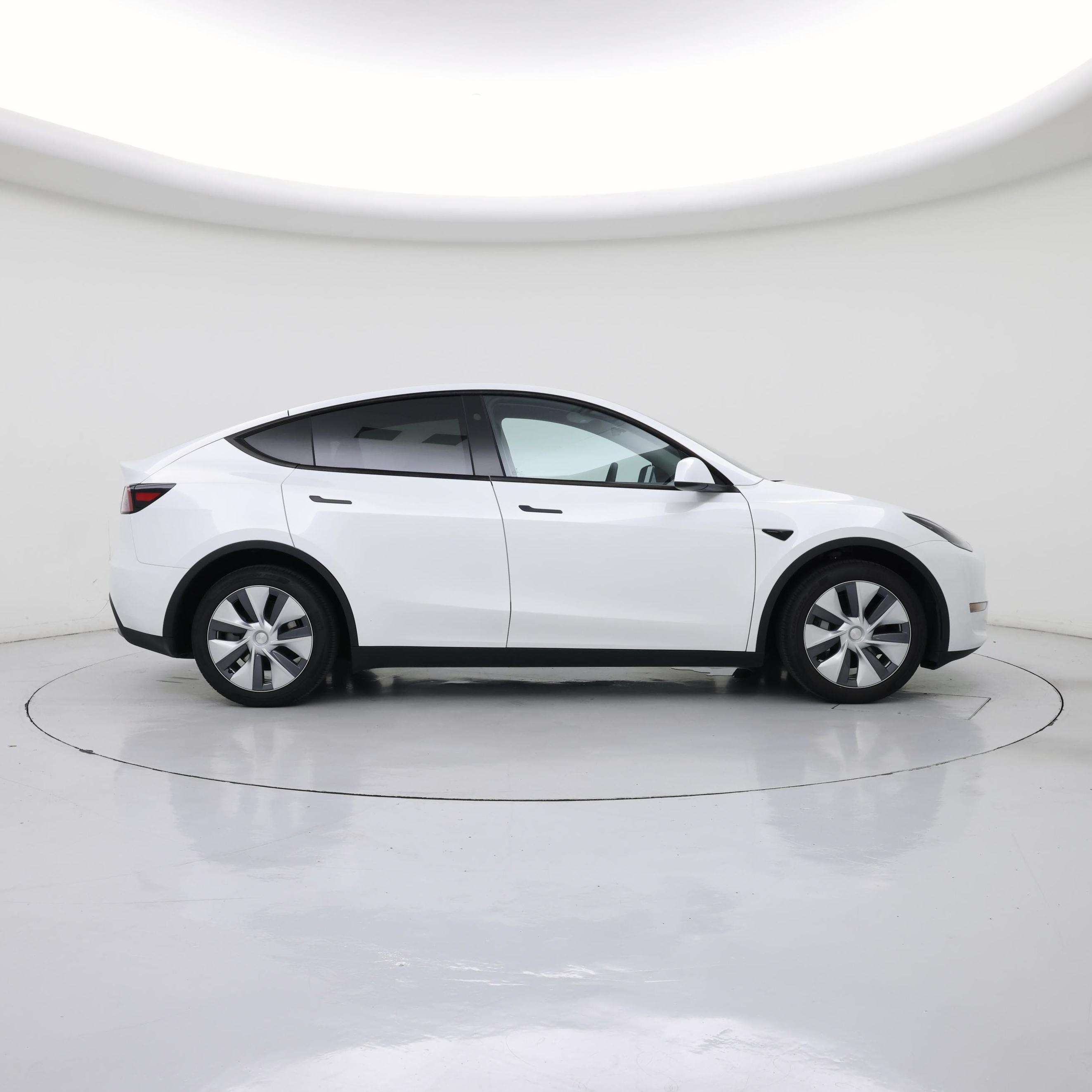 Thumbnail: 2023 Tesla Model Y - 7