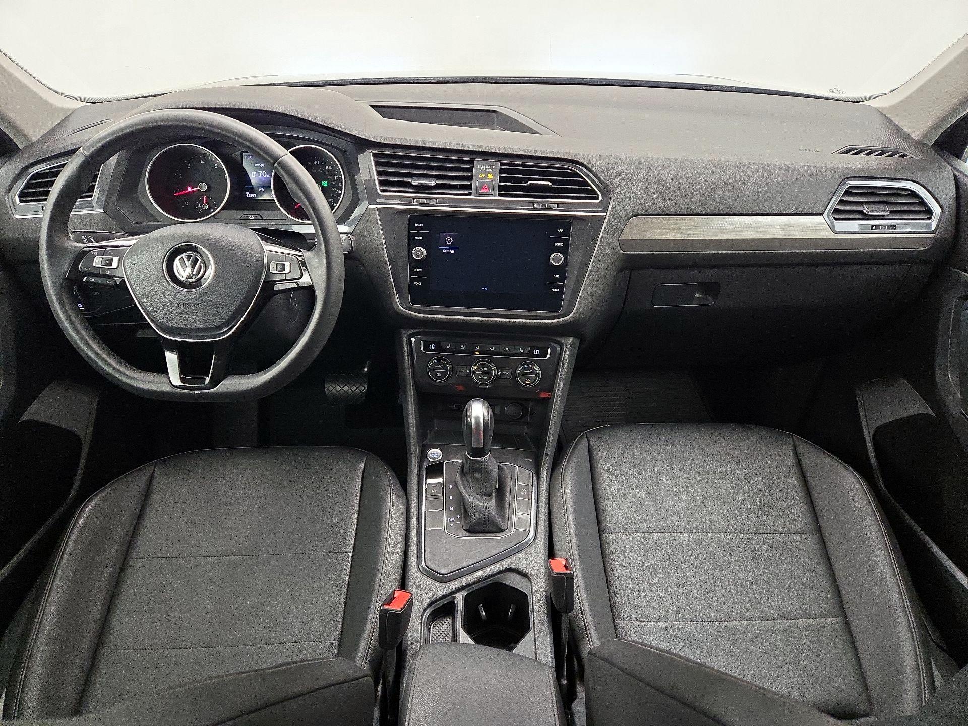 Thumbnail: 2020 Volkswagen Tiguan - 9