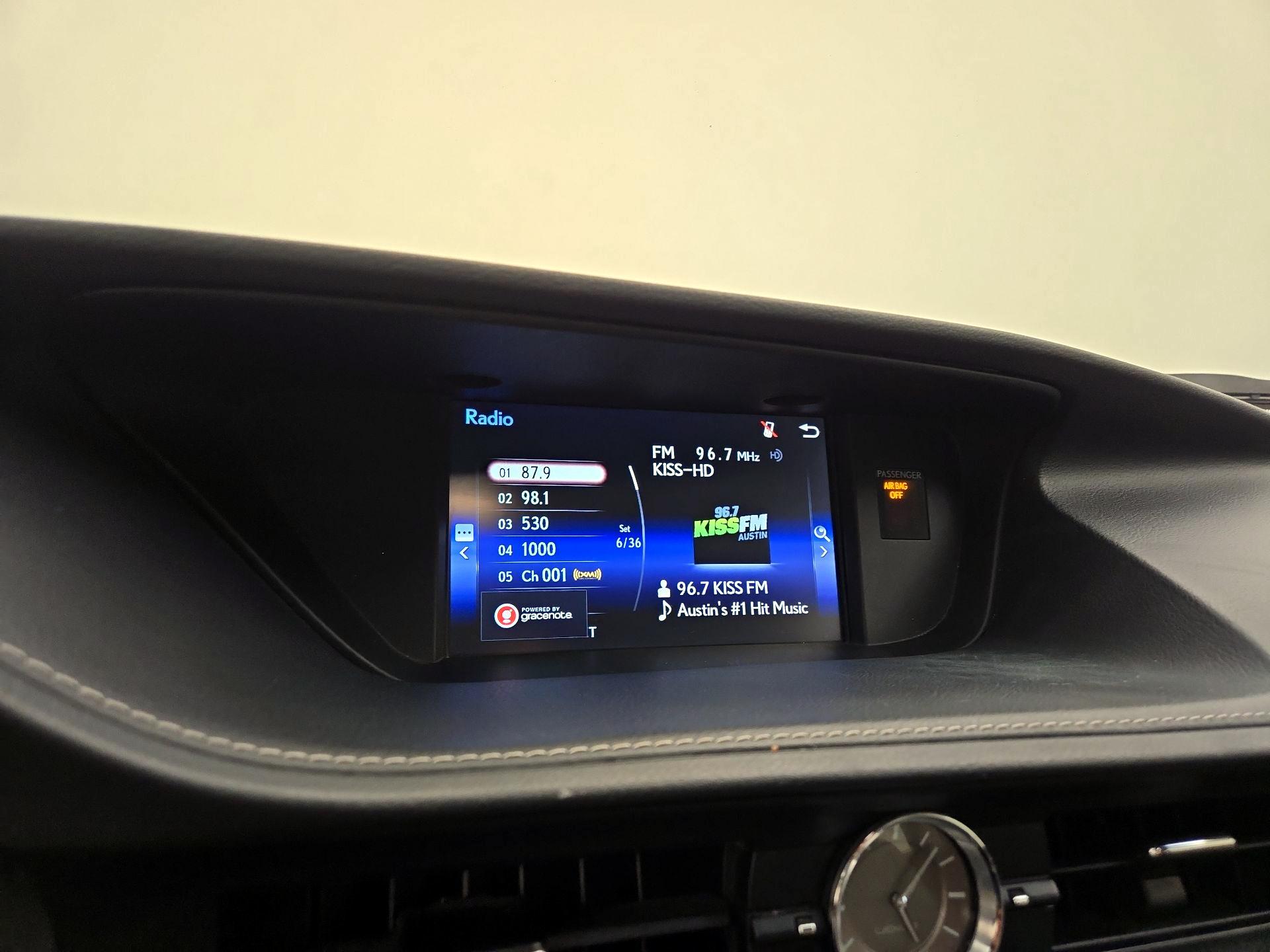 Thumbnail: 2016 Lexus ES - 15