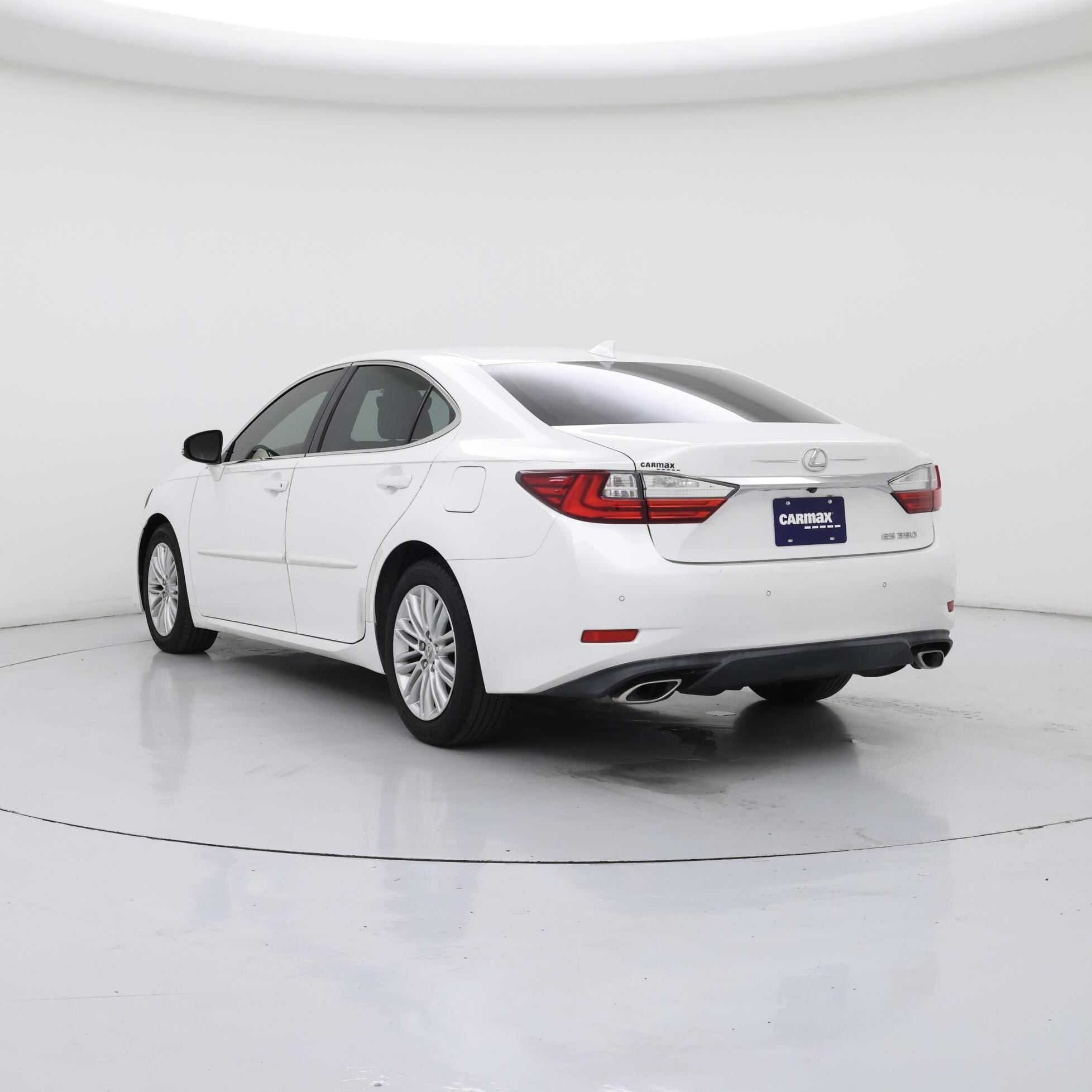Thumbnail: 2016 Lexus ES - 2
