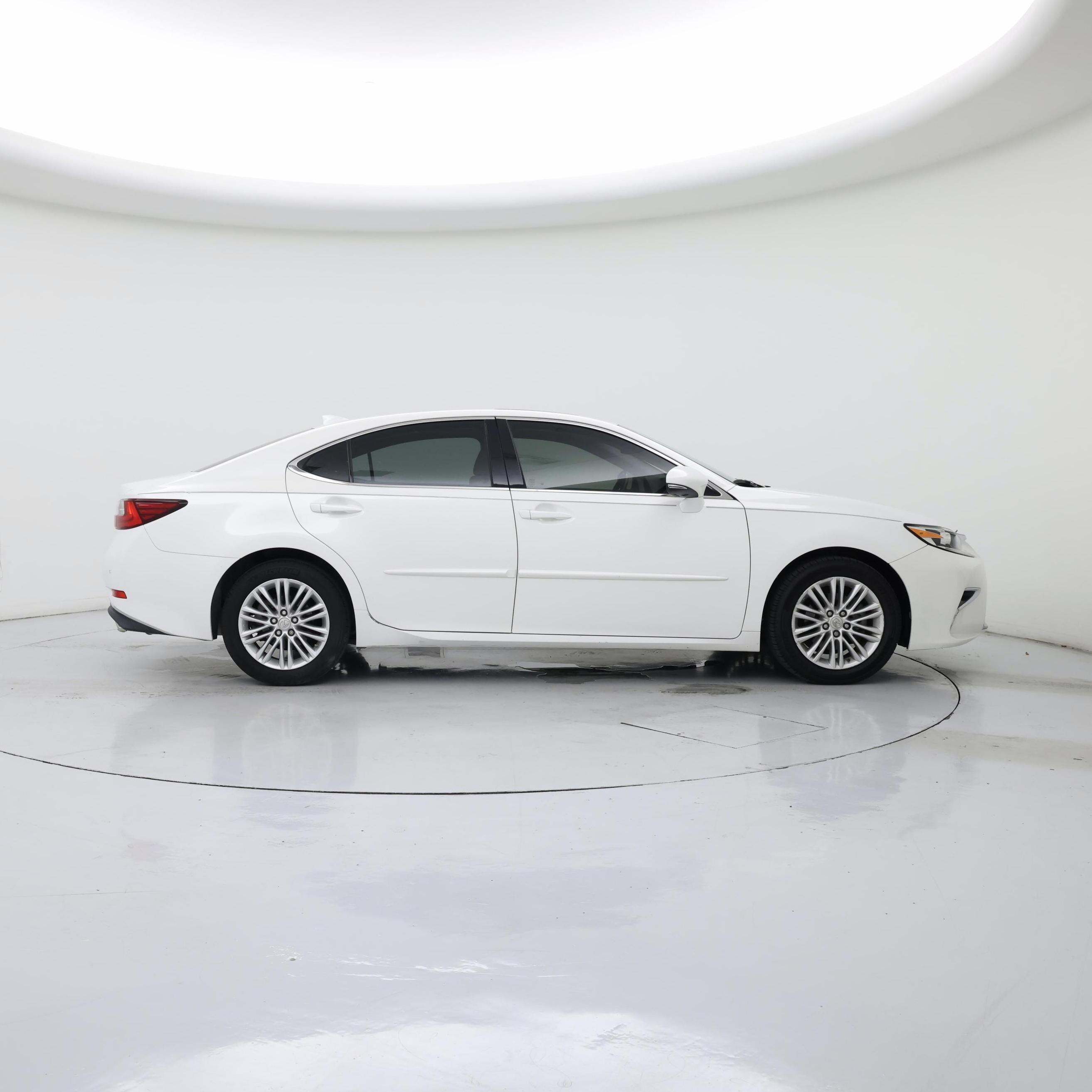 Thumbnail: 2016 Lexus ES - 7