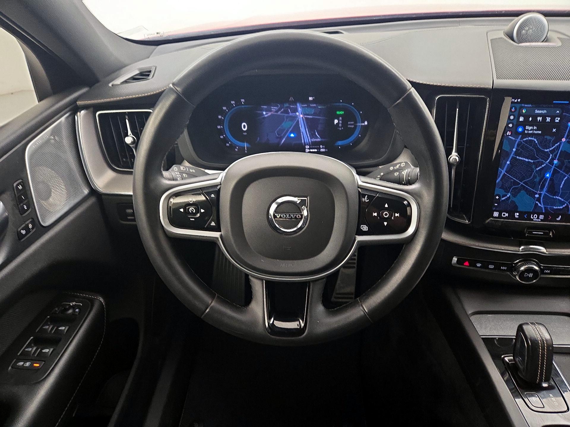 Thumbnail: 2022 Volvo XC60 - 10