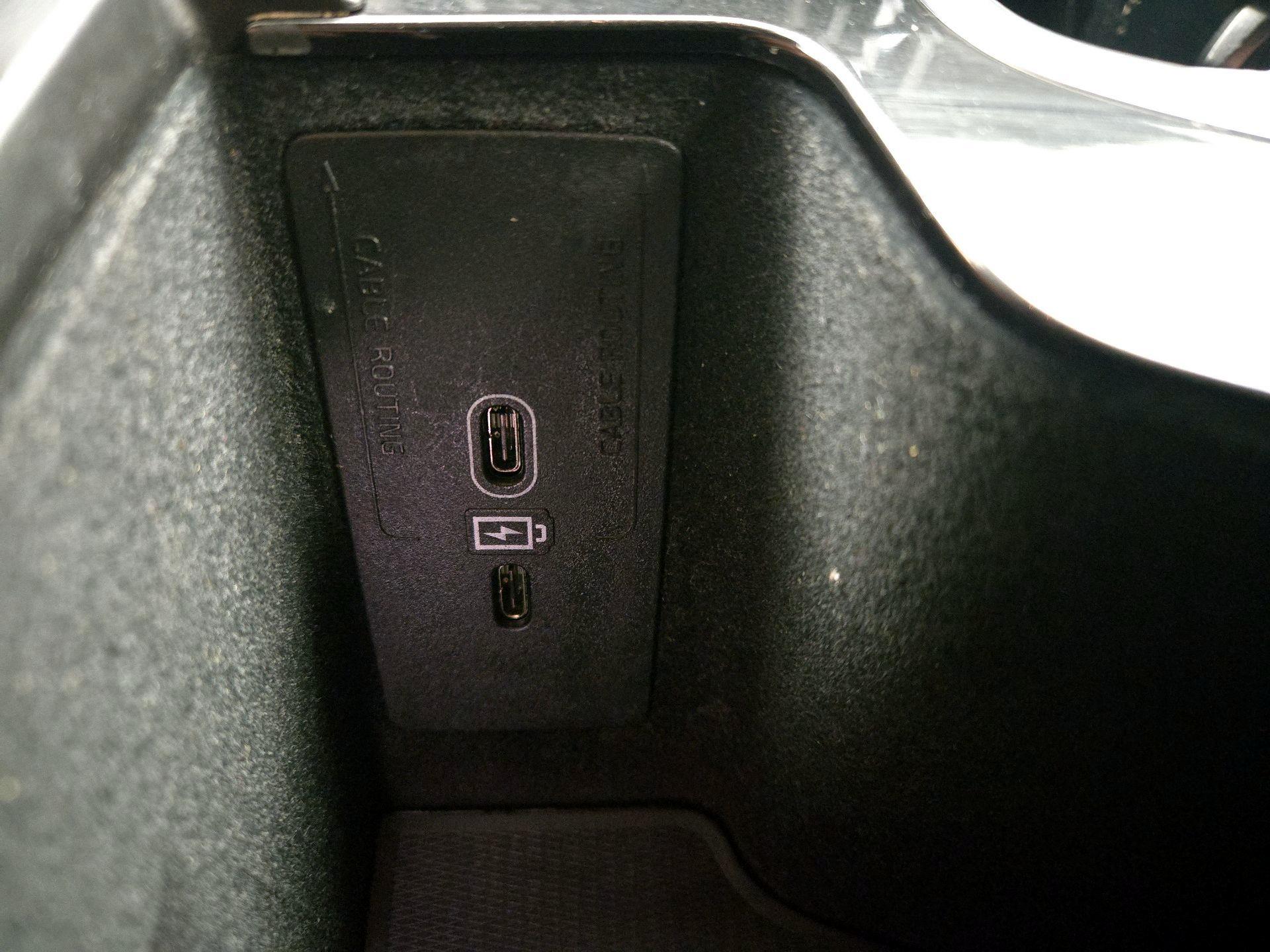 Thumbnail: 2022 Volvo XC60 - 19