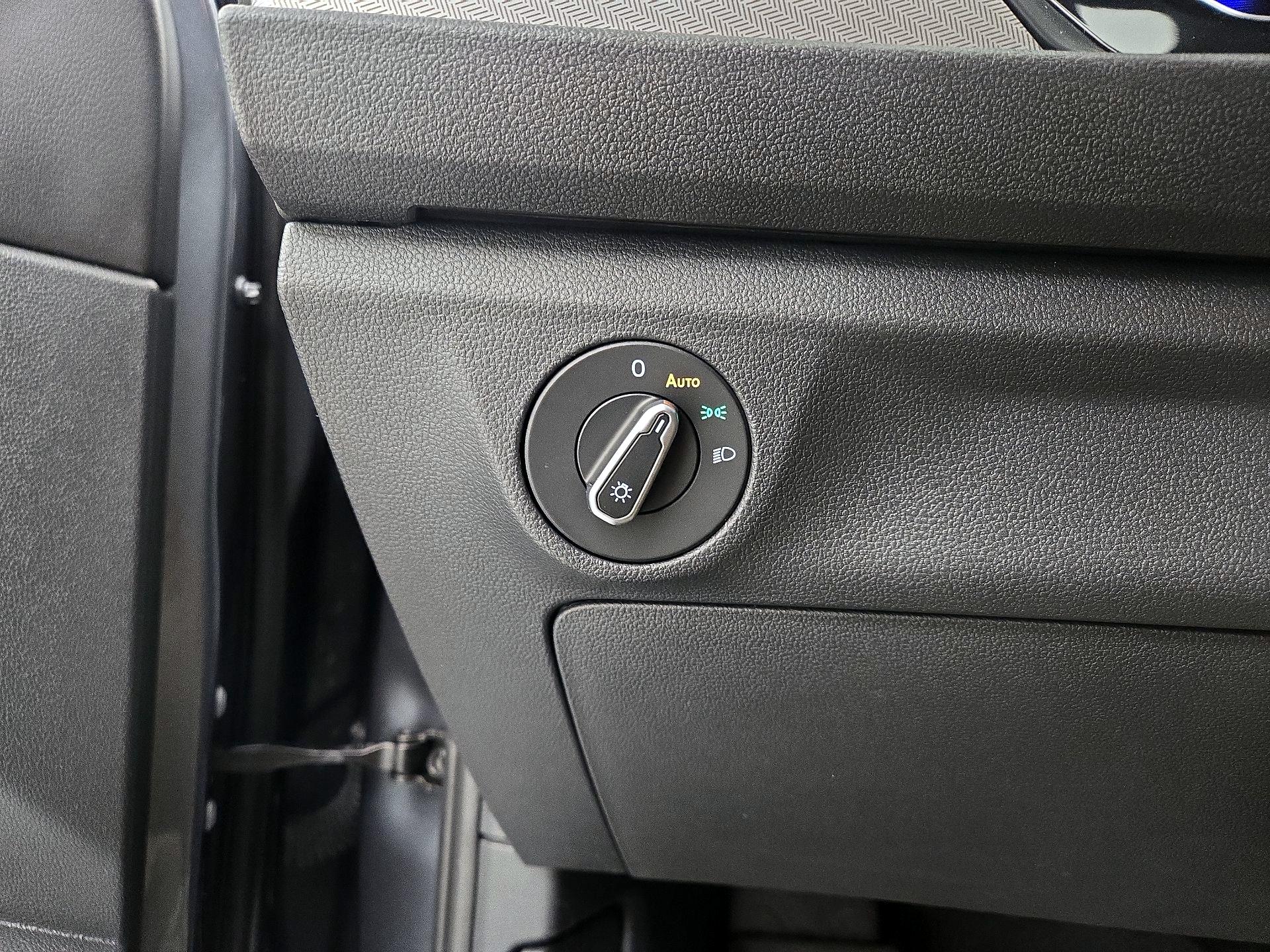 Thumbnail: 2024 Volkswagen Jetta - 13