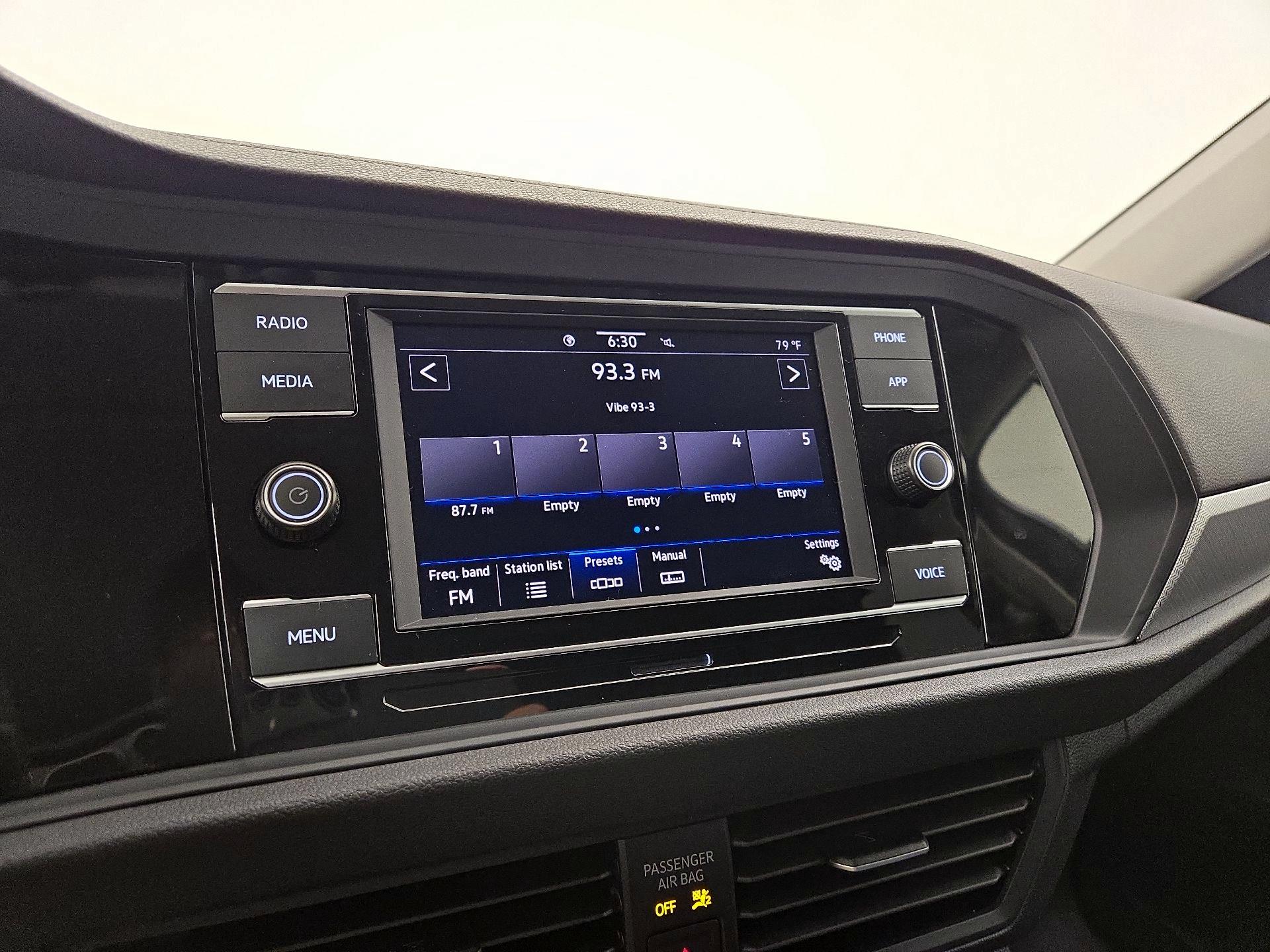 Thumbnail: 2024 Volkswagen Jetta - 15