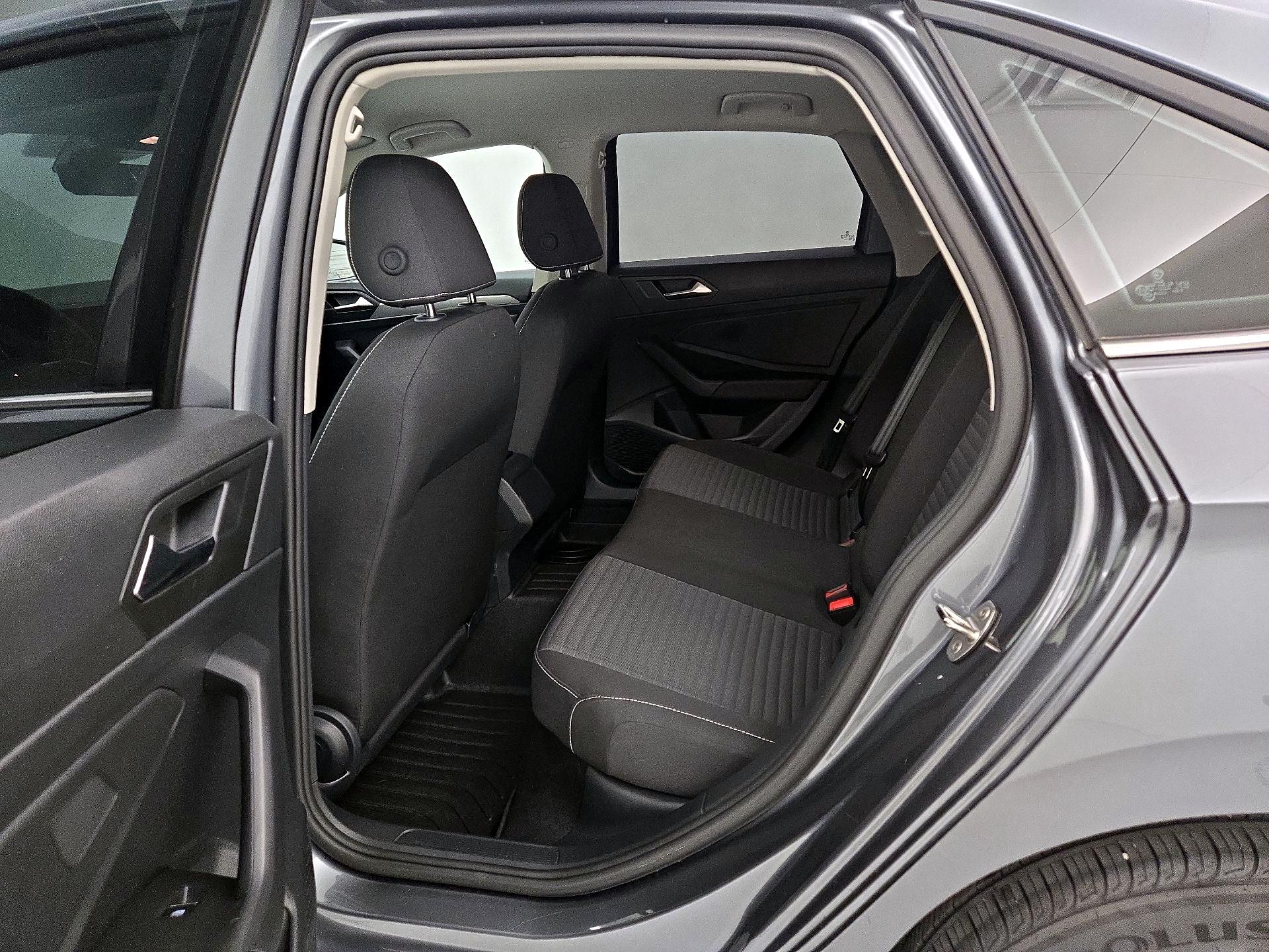 Thumbnail: 2024 Volkswagen Jetta - 19