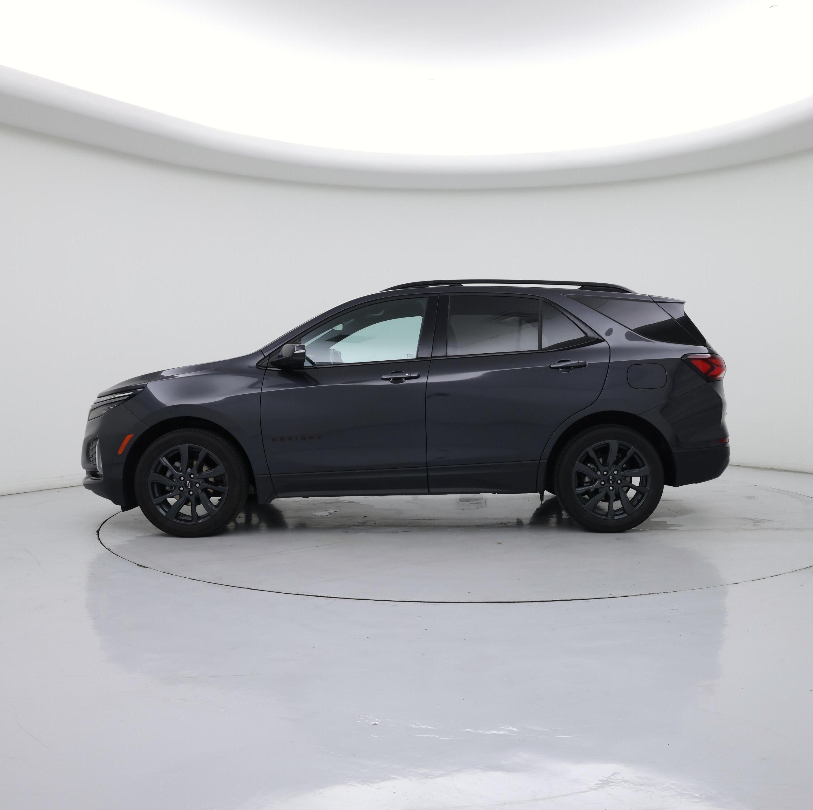 Thumbnail: 2022 Chevrolet Equinox - 3