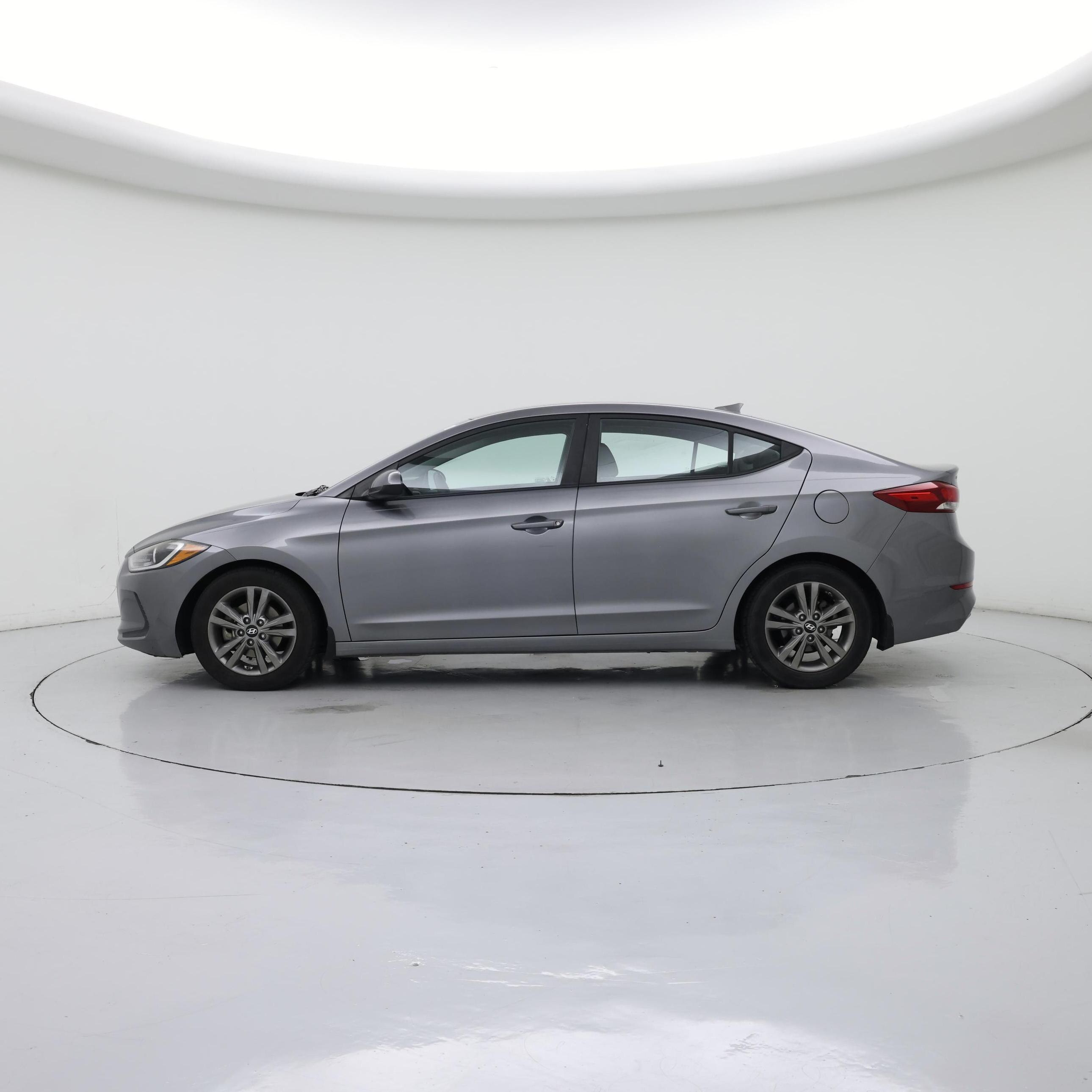 Thumbnail: 2018 Hyundai Elantra - 3