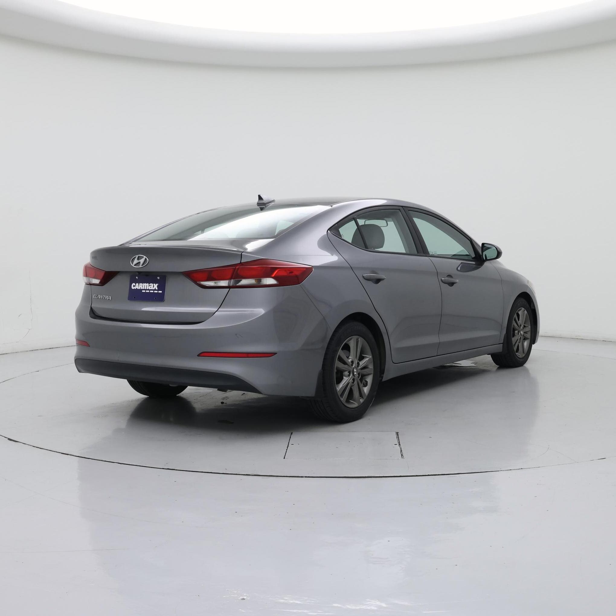 Thumbnail: 2018 Hyundai Elantra - 8