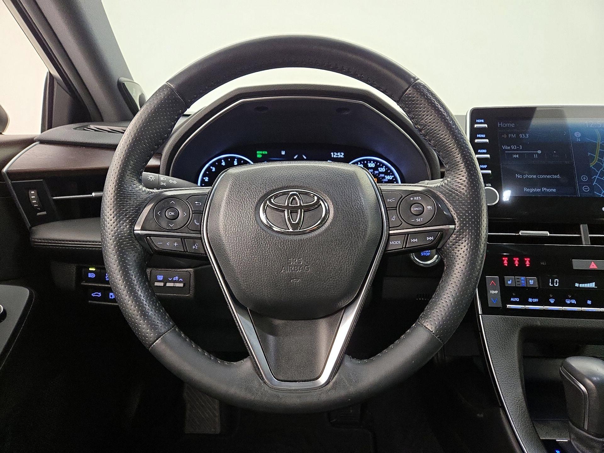 Thumbnail: 2022 Toyota Avalon - 10