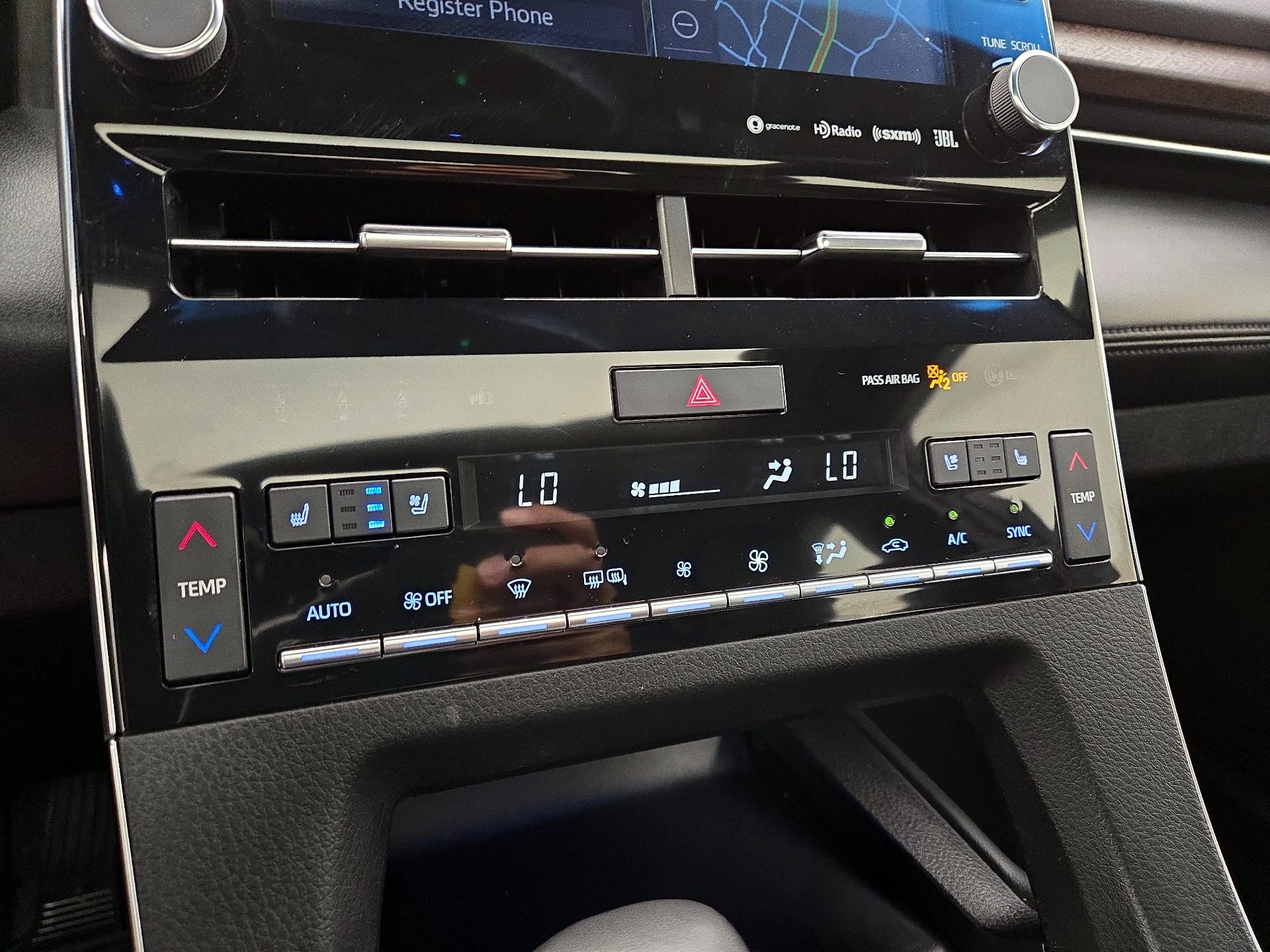Thumbnail: 2022 Toyota Avalon - 17