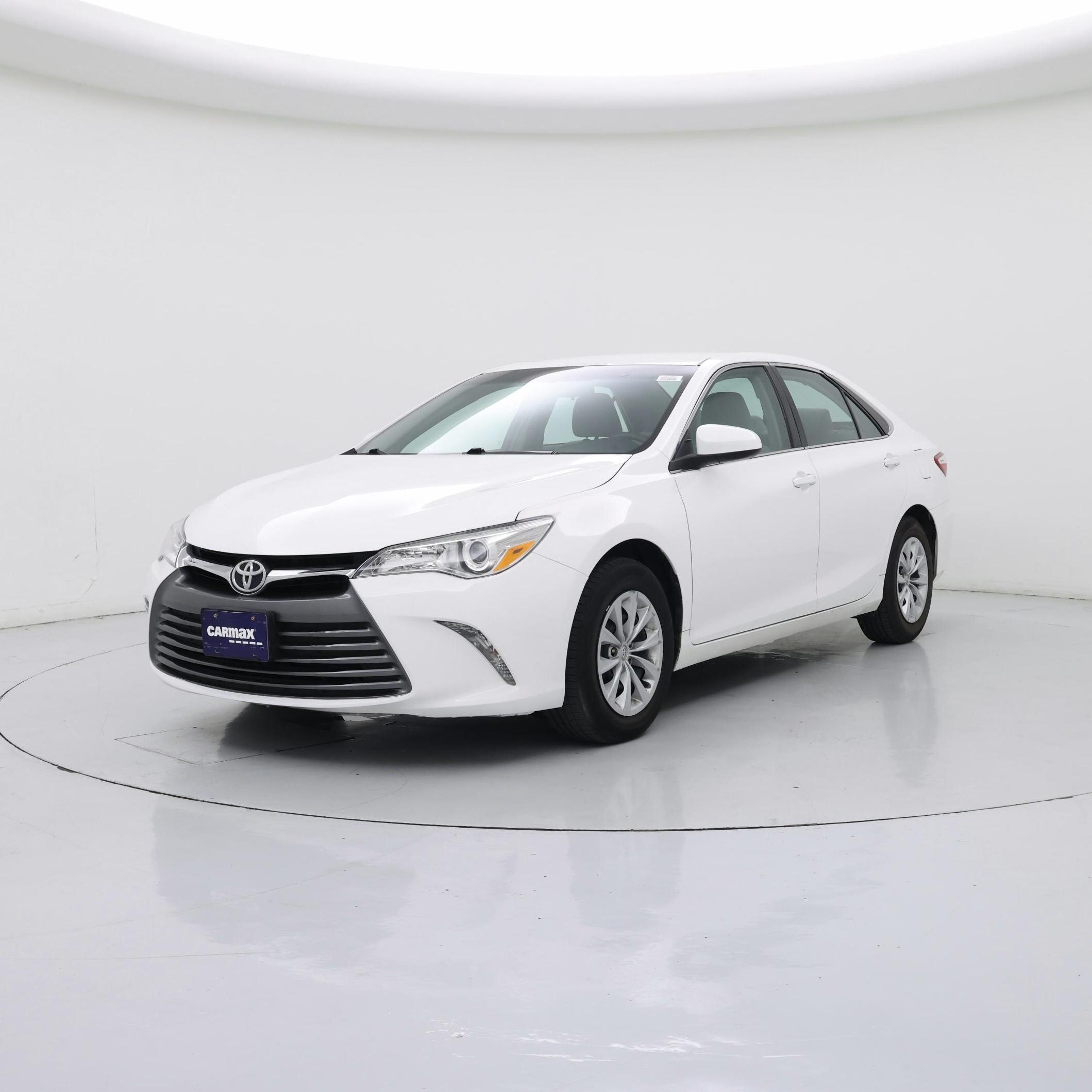 Thumbnail: 2015 Toyota Camry - 4