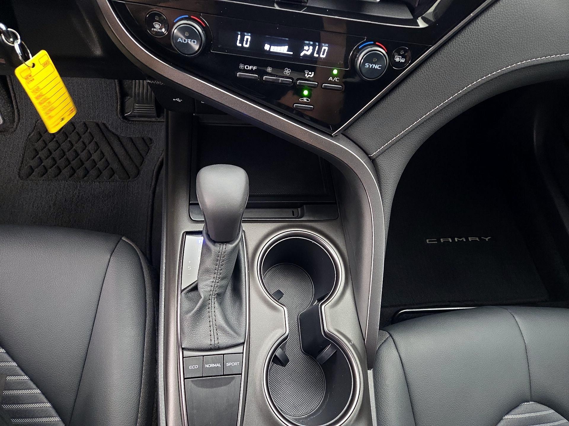 Thumbnail: 2024 Toyota Camry - 17