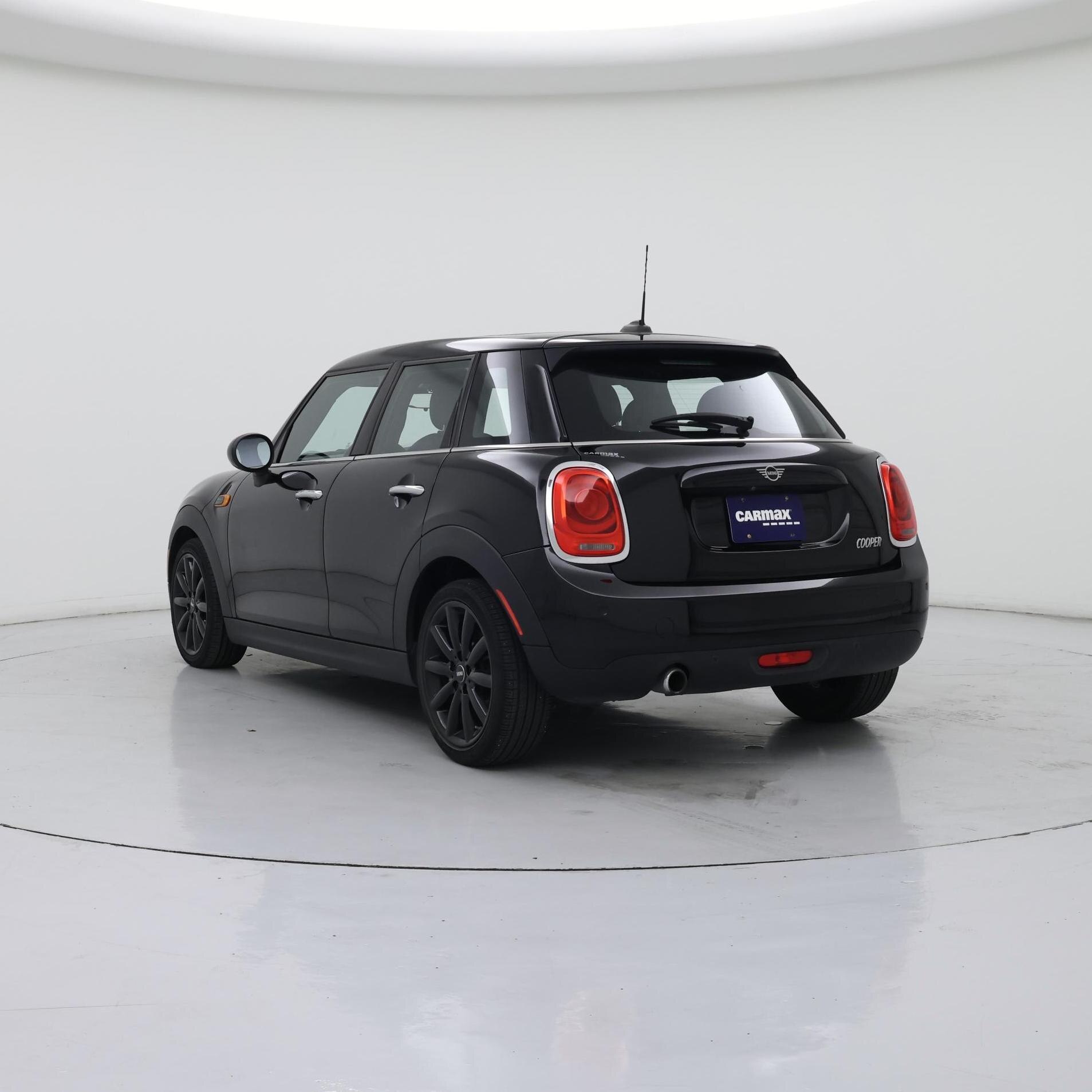 Thumbnail: 2019 MINI Cooper Hardtop - 2