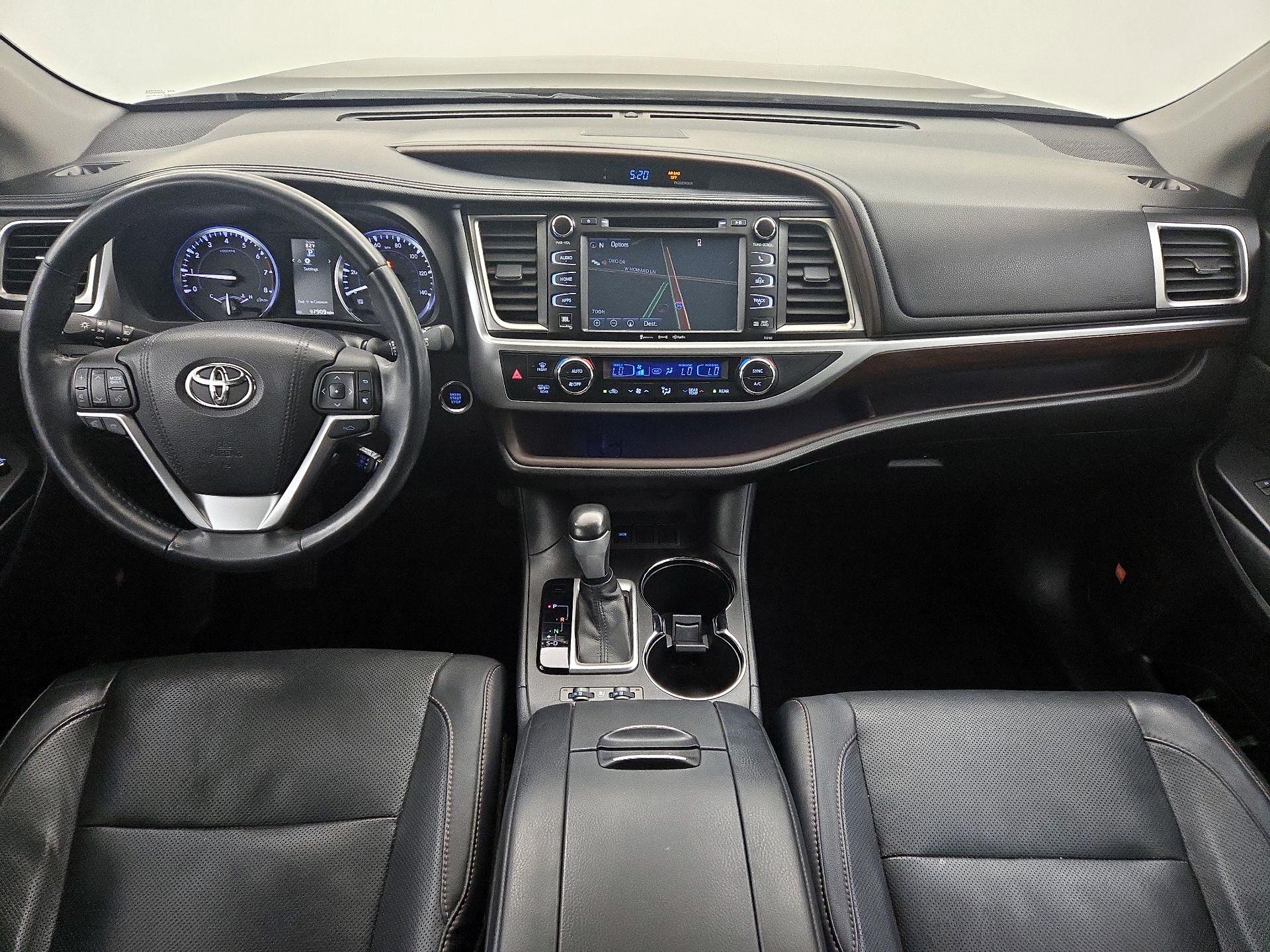 Thumbnail: 2016 Toyota Highlander - 9