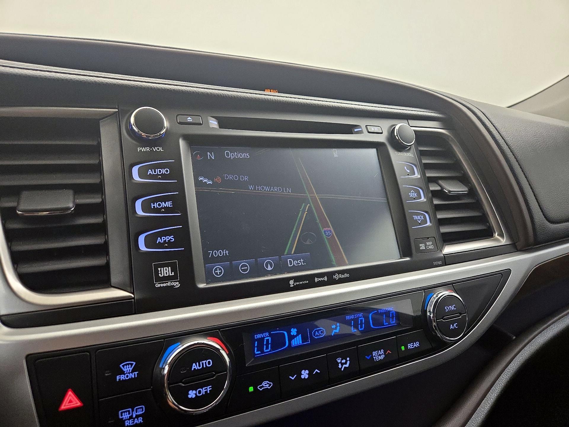 Thumbnail: 2016 Toyota Highlander - 14