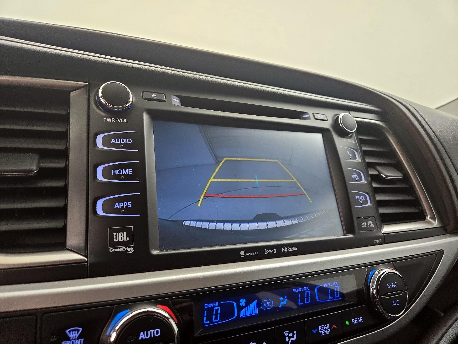 Thumbnail: 2016 Toyota Highlander - 15