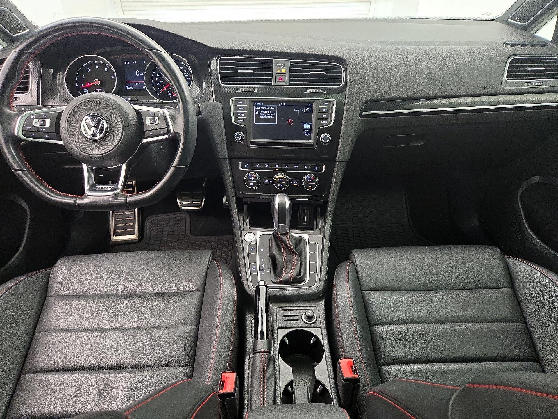 Thumbnail: 2017 Volkswagen Golf - 9