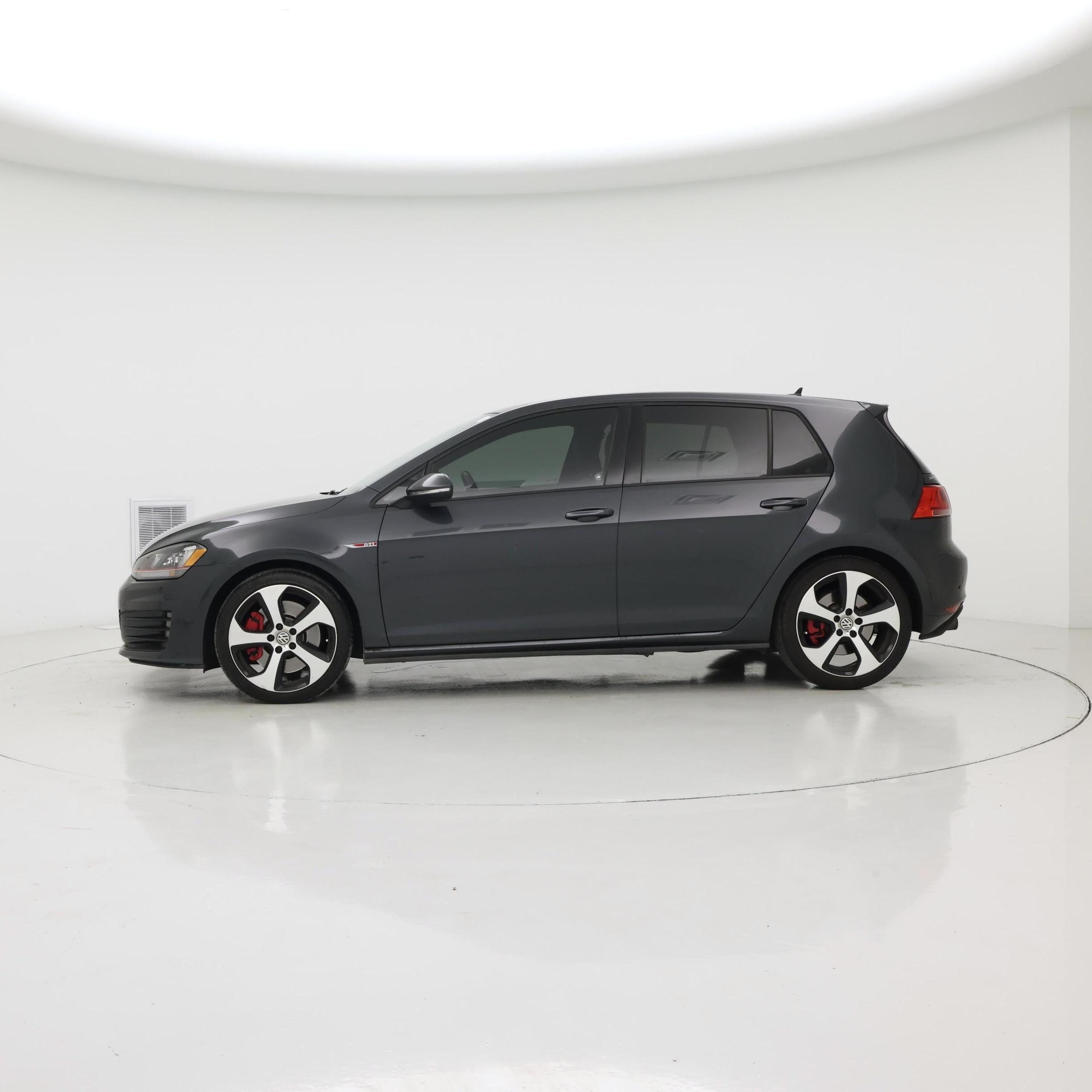 Thumbnail: 2017 Volkswagen Golf - 3