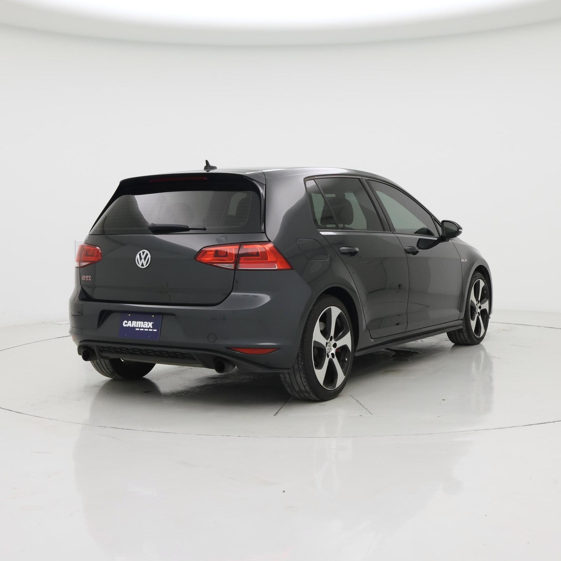 Thumbnail: 2017 Volkswagen Golf - 8