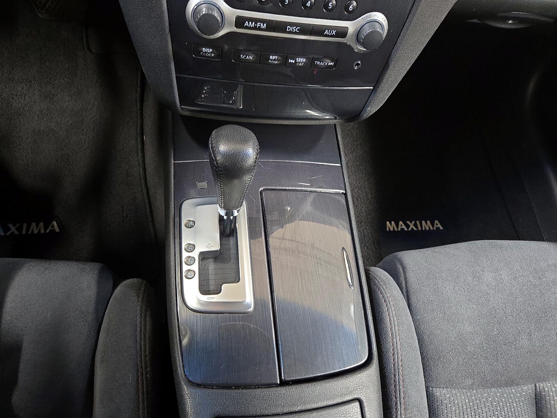 Thumbnail: 2014 Nissan Maxima - 16