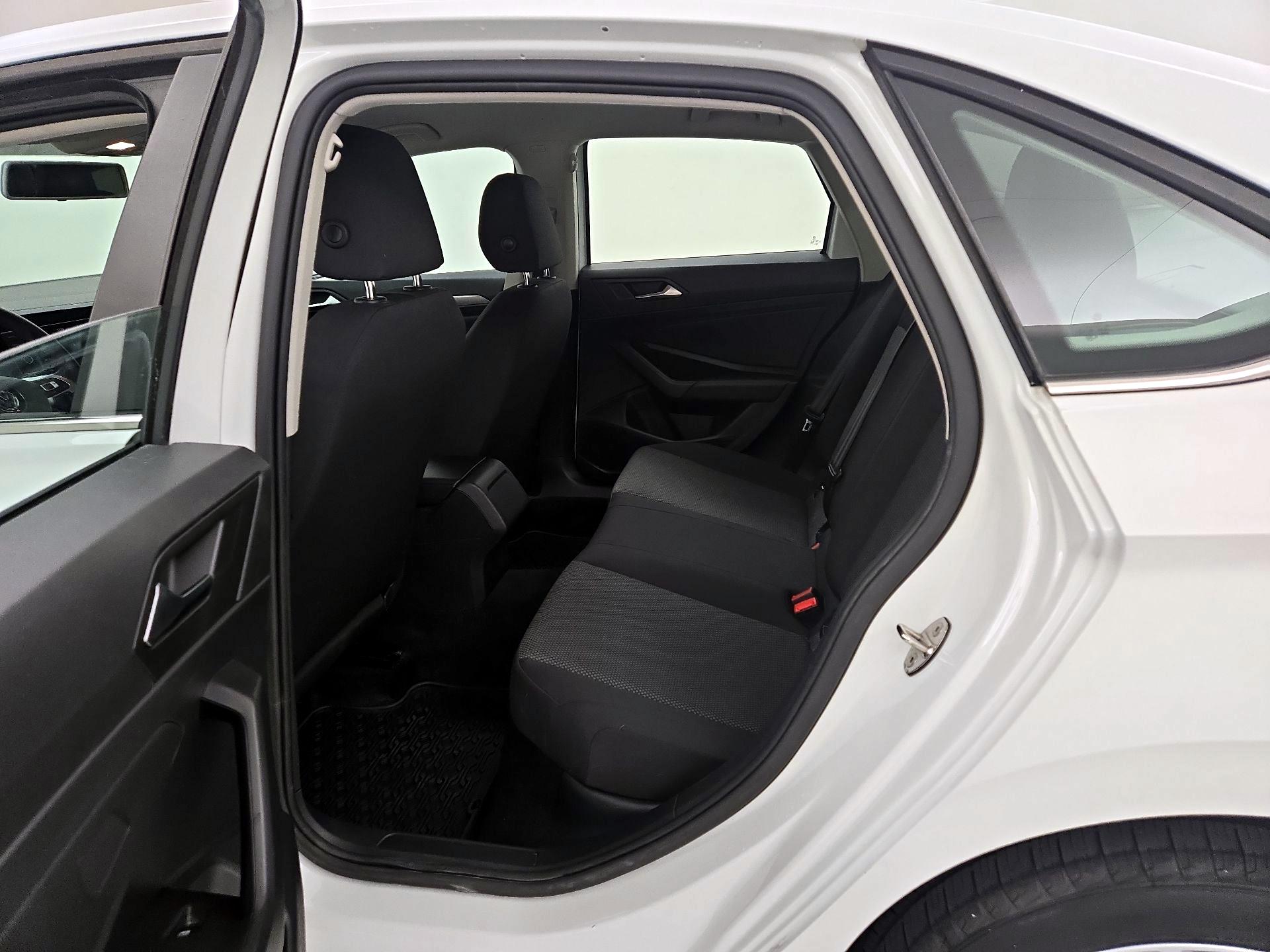 Thumbnail: 2019 Volkswagen Jetta - 19