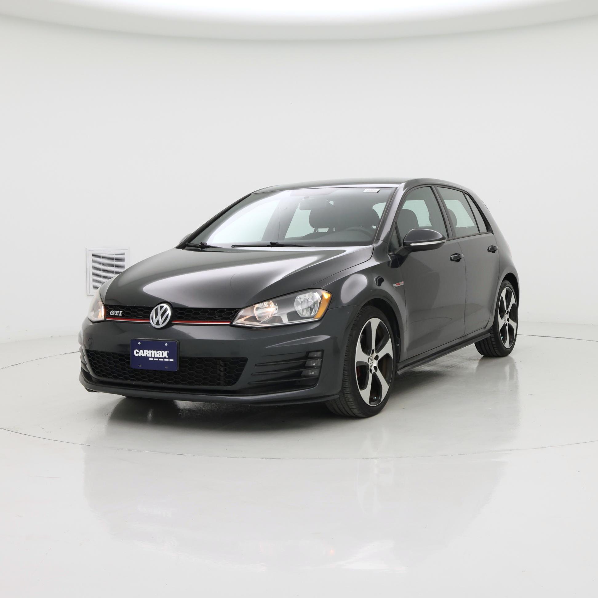 Thumbnail: 2017 Volkswagen Golf - 4