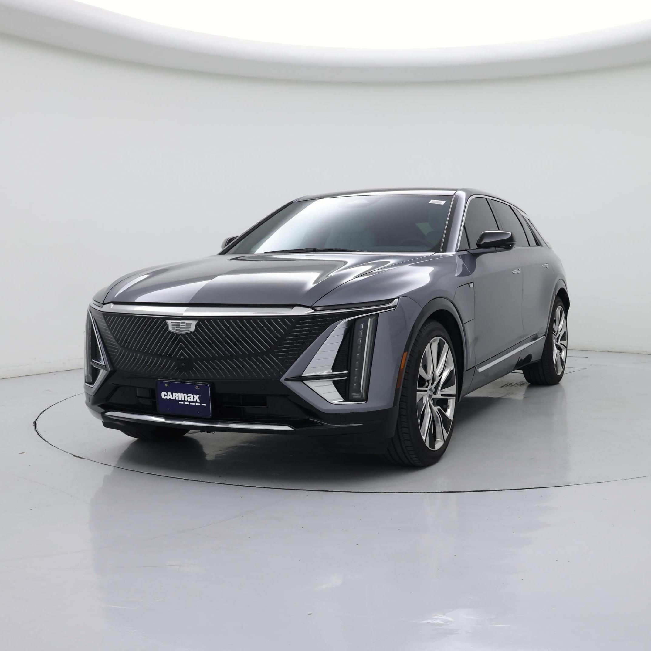 Thumbnail: 2023 Cadillac Lyriq - 4